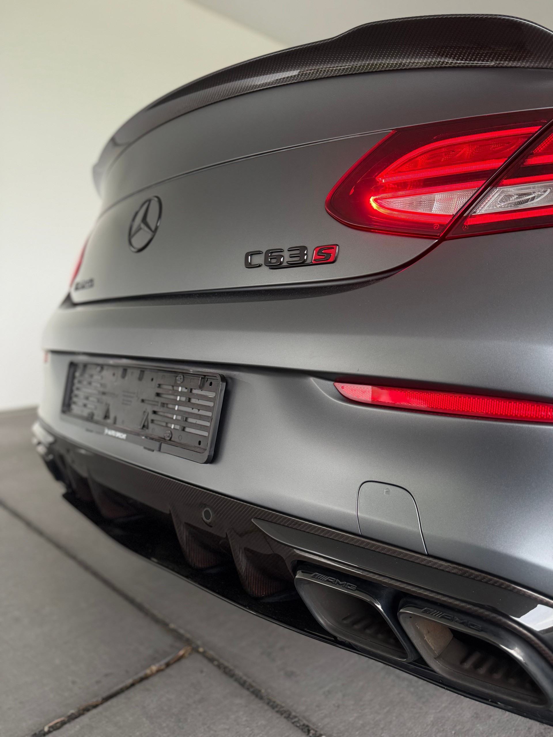 MERCEDES-BENZ MERCEDES-BENZ C 63 S AMG 9G-tronic-image-6