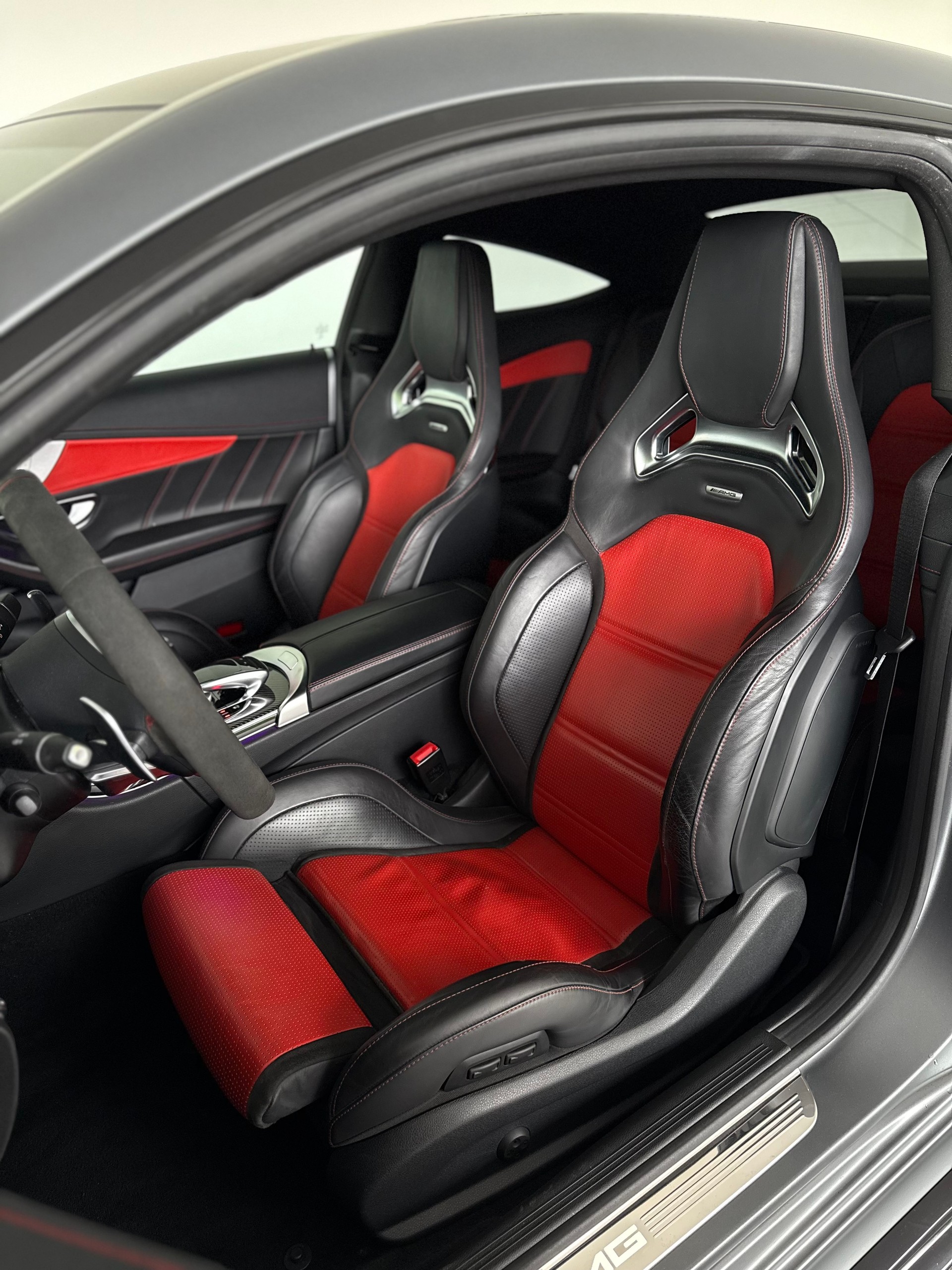 MERCEDES-BENZ MERCEDES-BENZ C 63 S AMG 9G-tronic-image-17