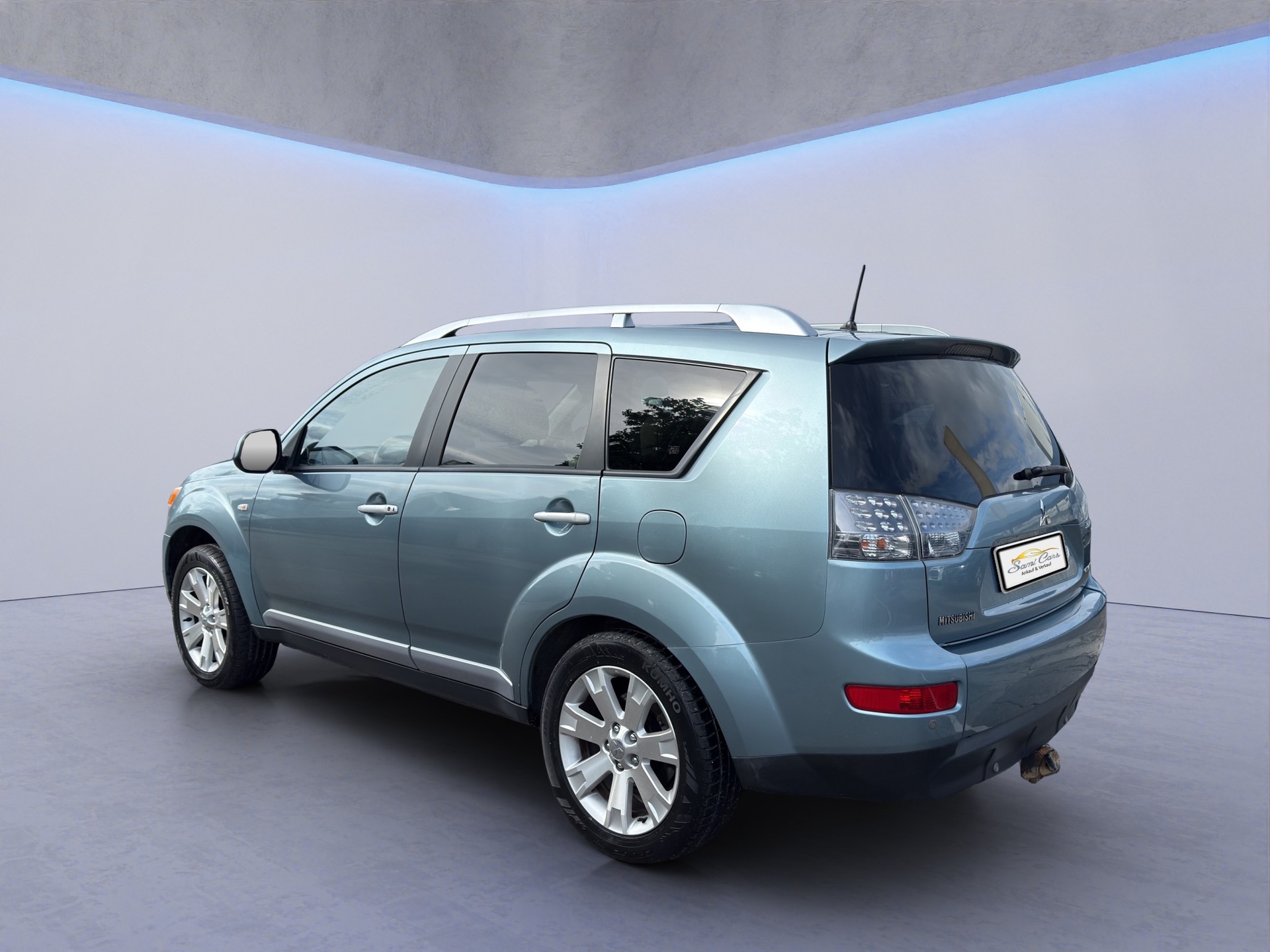 MITSUBISHI Outlander 2.2 DID Invite 4WD-image-5