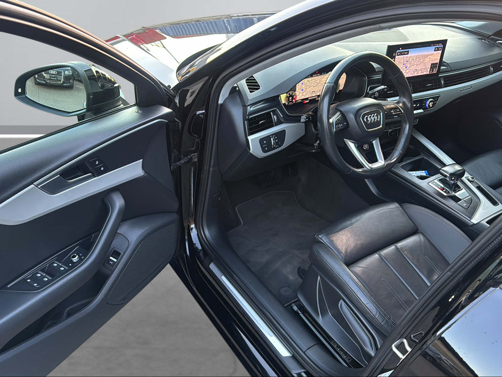 AUDI A4 Avant 40 TDI quattro S-tronic-image-9