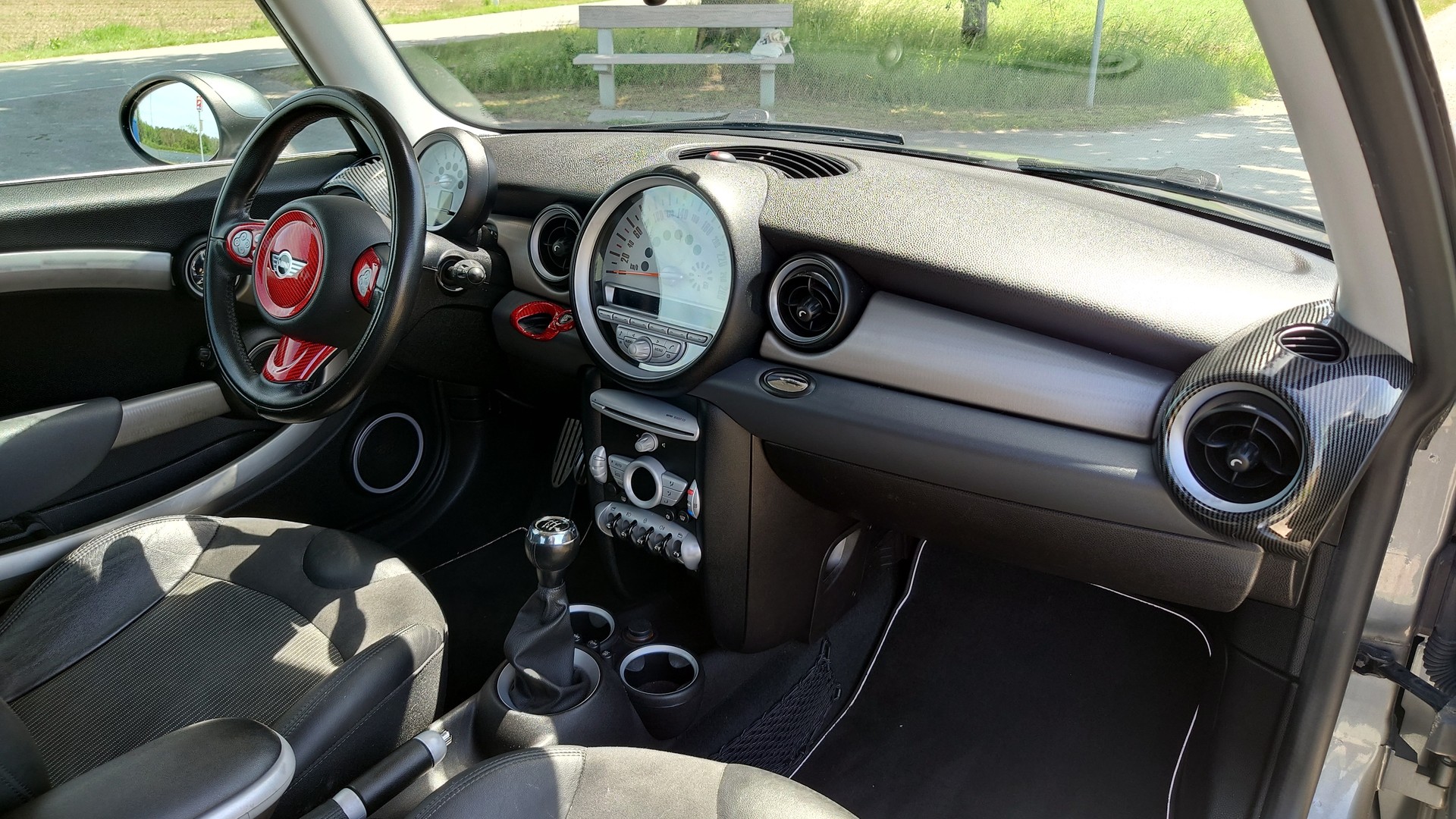 MINI Cooper S-image-8