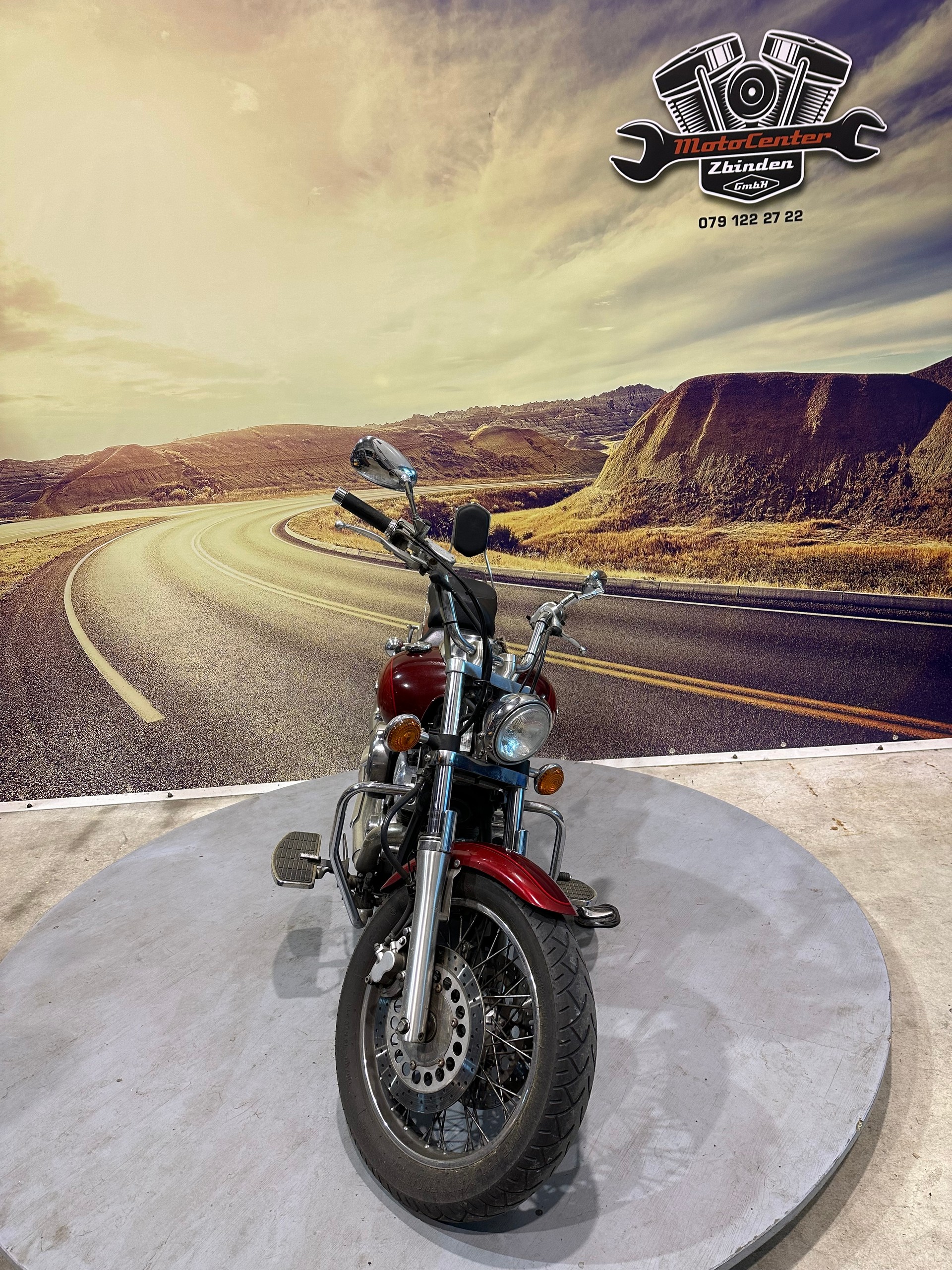 YAMAHA XVS 1100 Drag Star-image-2