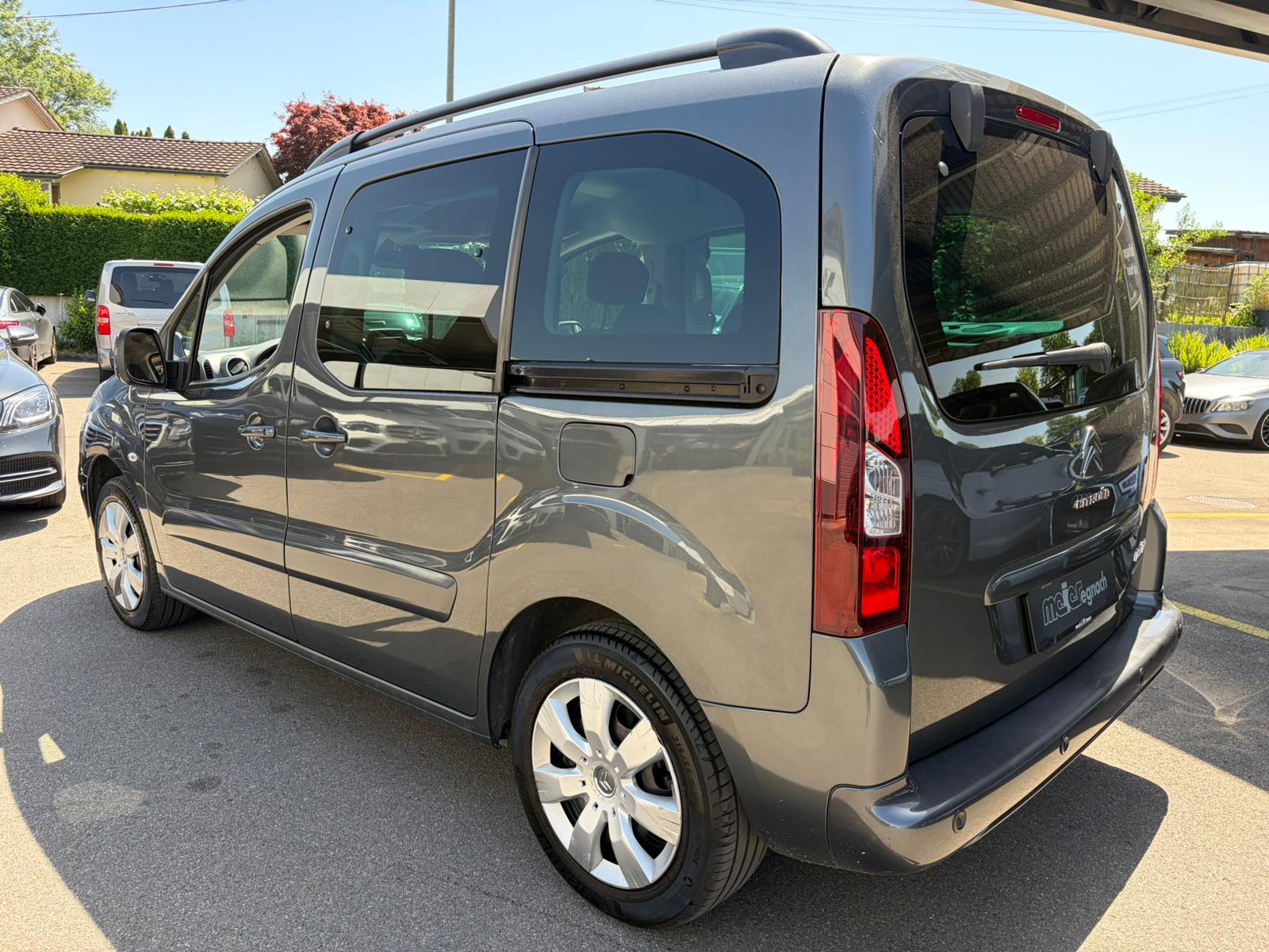 CITROEN Berlingo 1.2i Shine-image-5