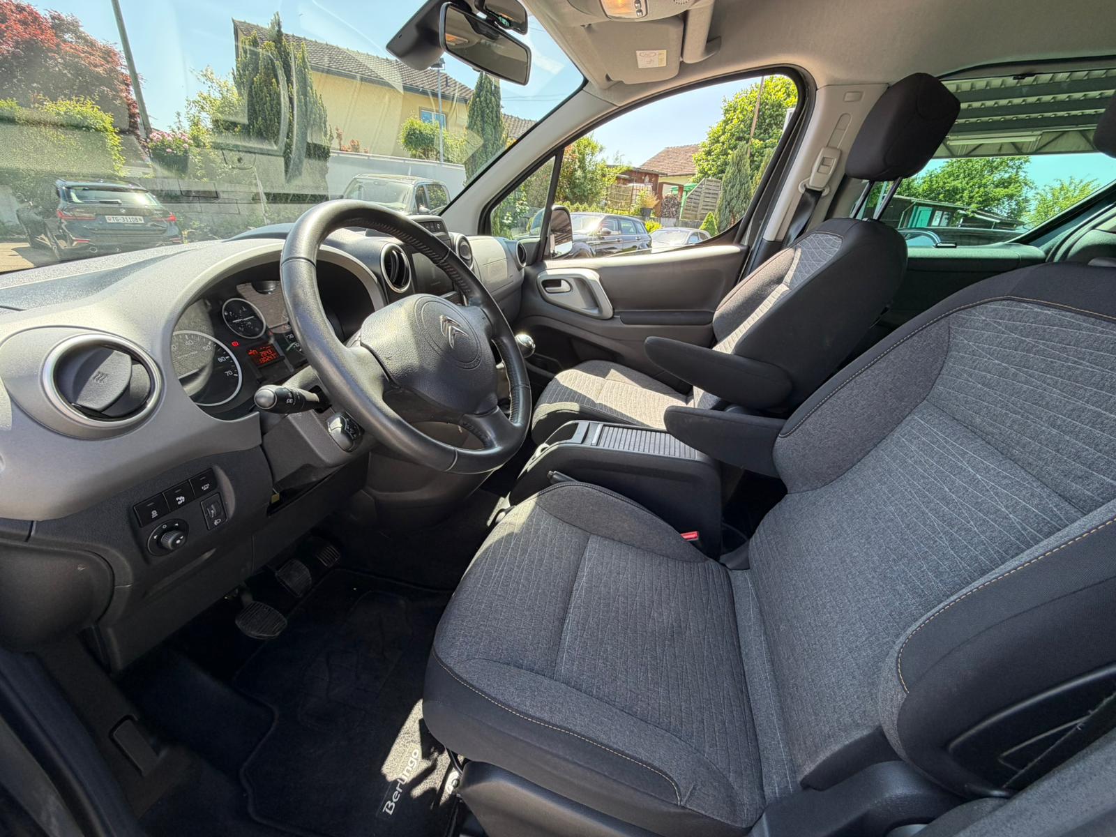 CITROEN Berlingo 1.2i Shine-image-9