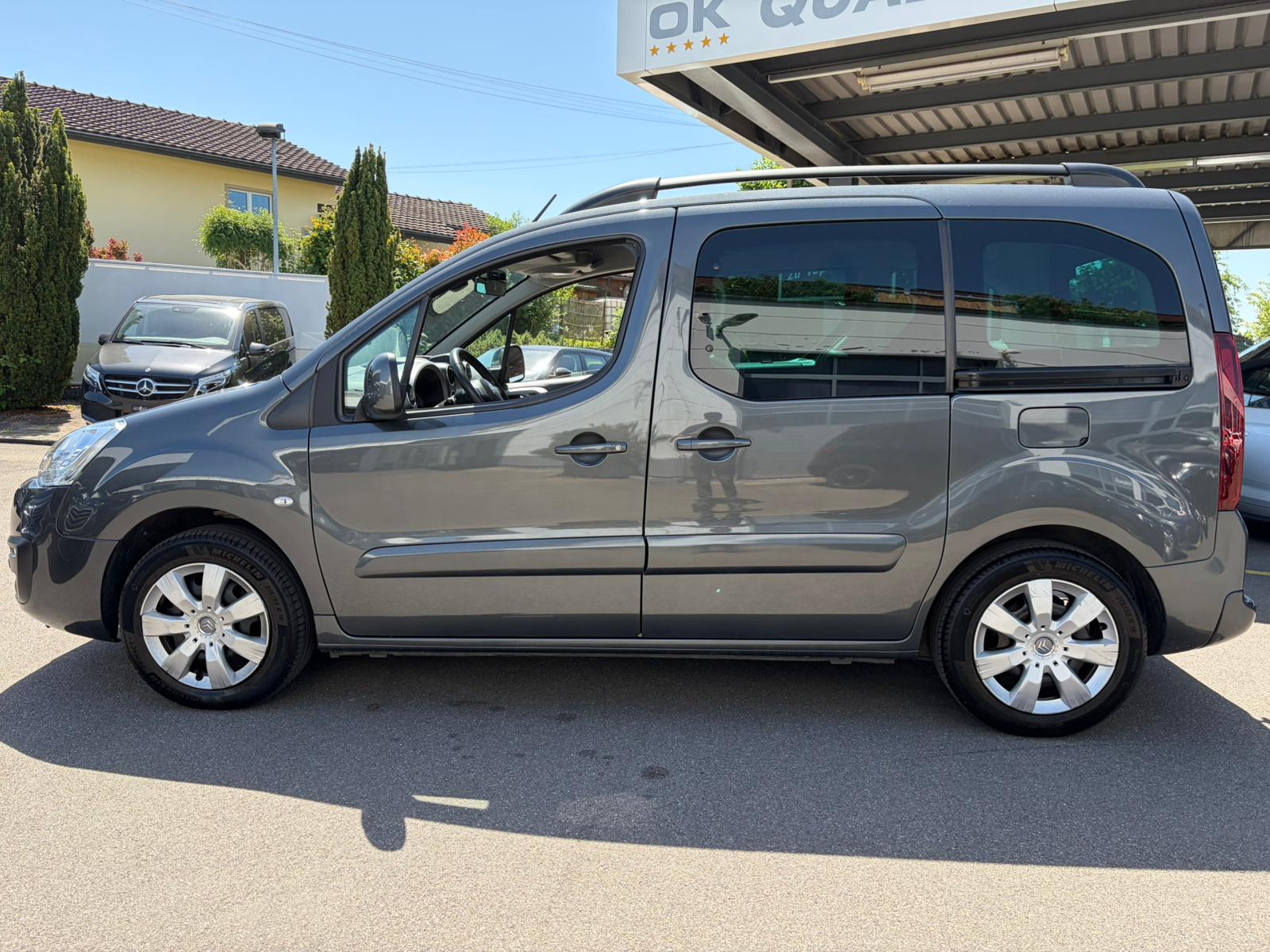 CITROEN Berlingo 1.2i Shine-image-4
