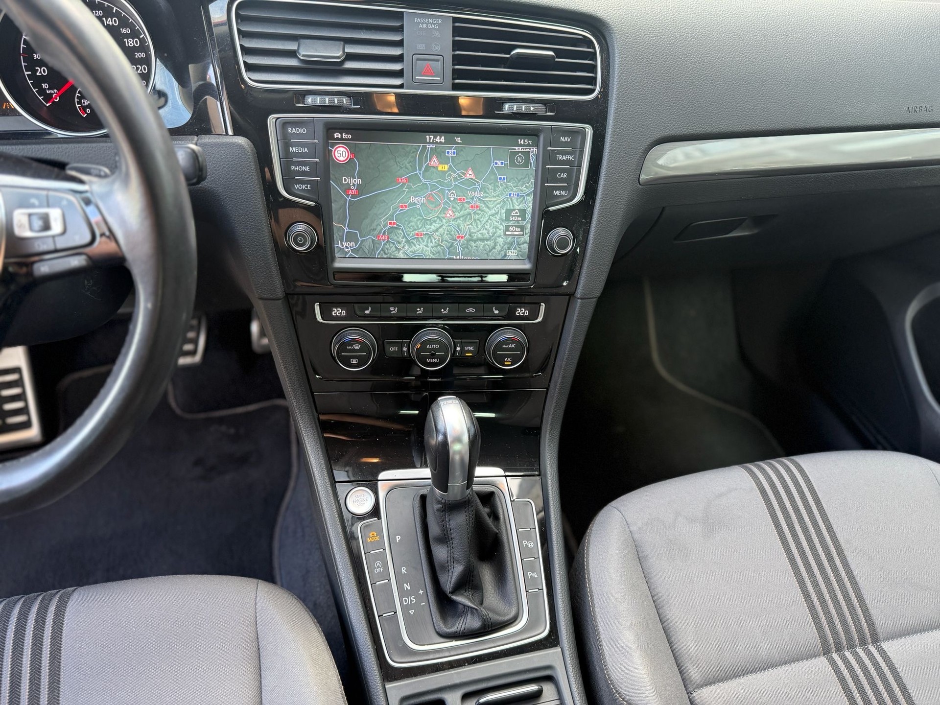 VW Golf 1.4 TSI Allstar DSG-image-21