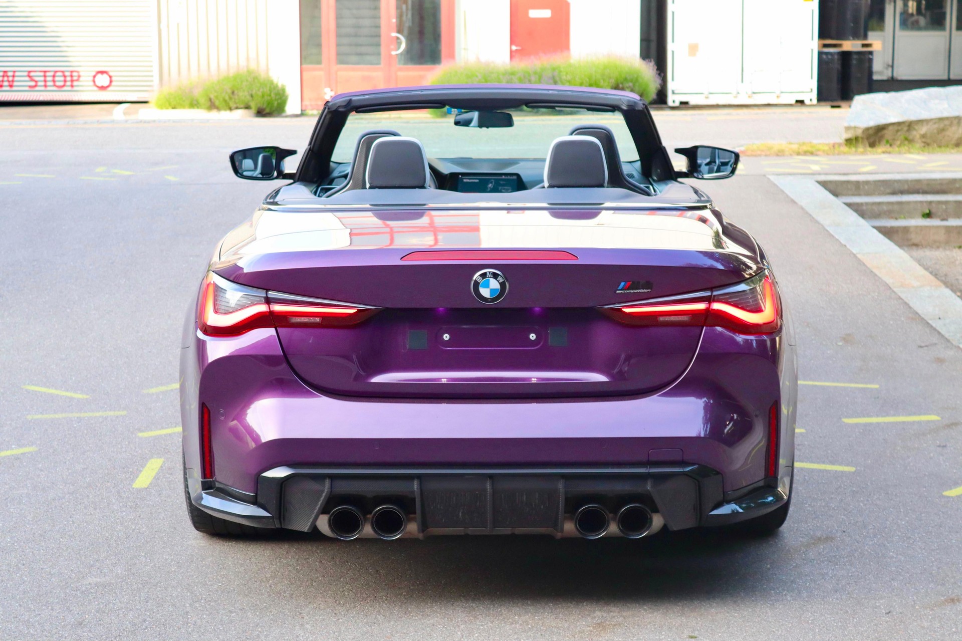 BMW BMW M4 Cabrio Competition M xDrive // M CARBON SCHALENSITZE-image-4
