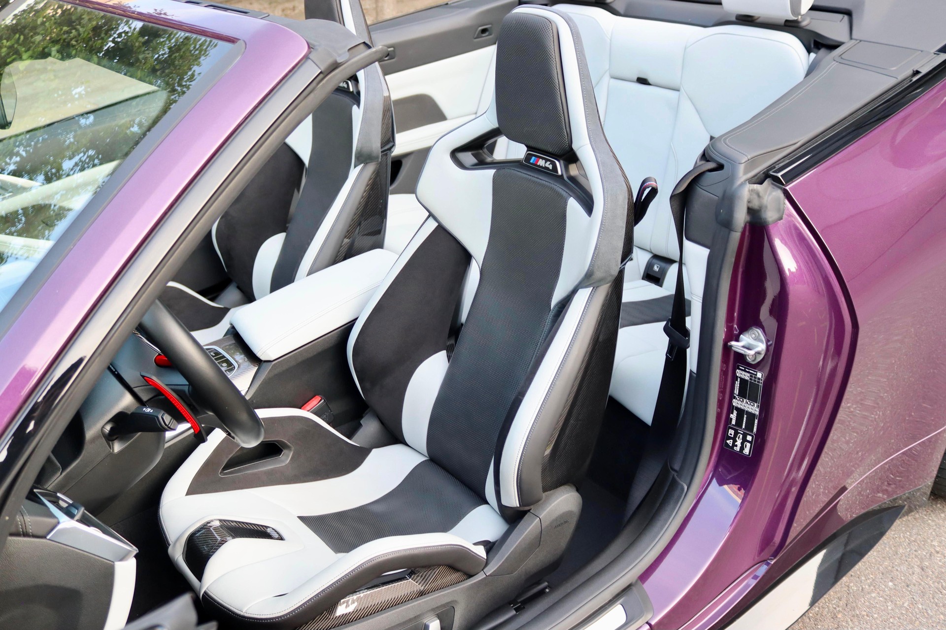 BMW BMW M4 Cabrio Competition M xDrive // M CARBON SCHALENSITZE-image-10