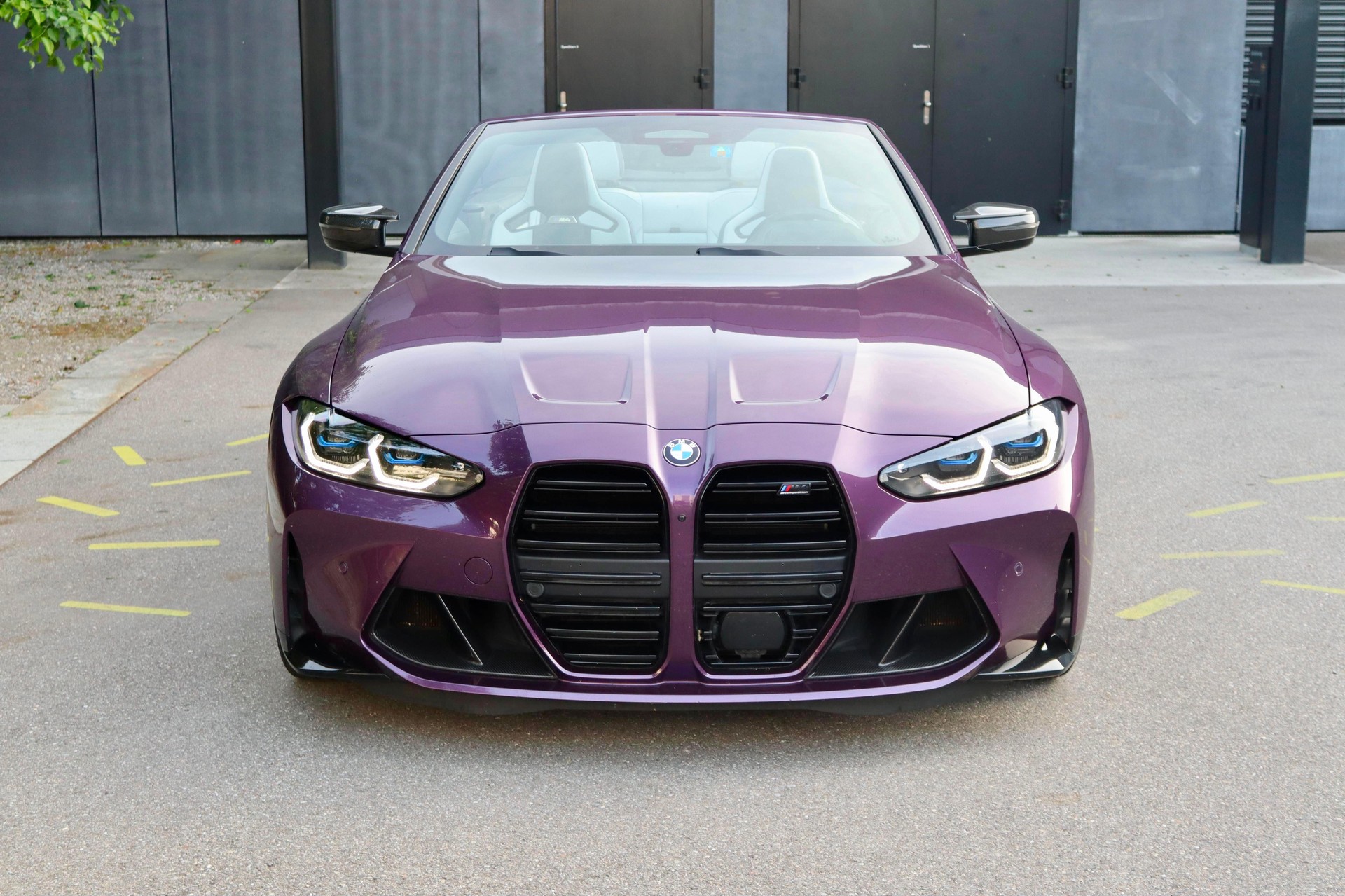 BMW BMW M4 Cabrio Competition M xDrive // M CARBON SCHALENSITZE-showroom-element-1
