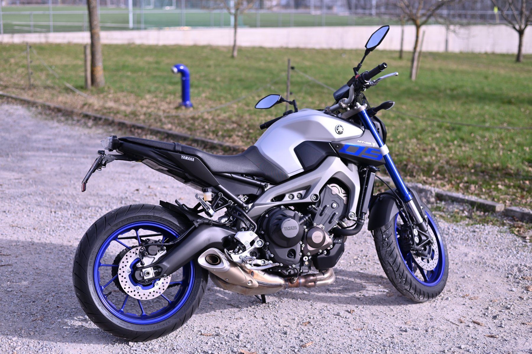 YAMAHA MT-09 ABS-image-2