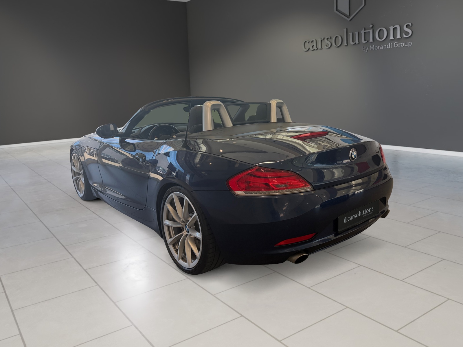BMW Z4 sDrive35i DKG-showroom-element-1