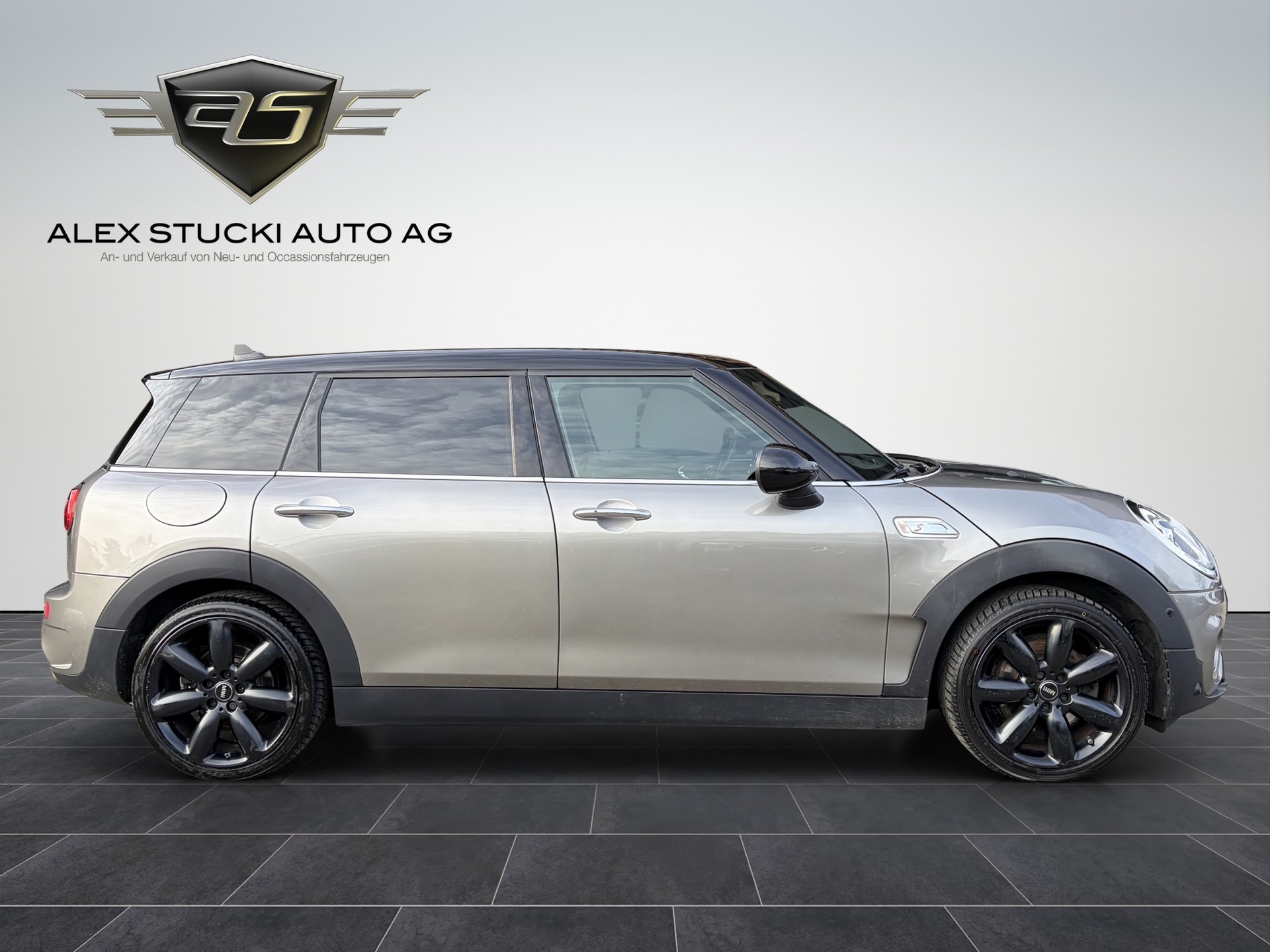 MINI Clubman Cooper S ALL4 Steptronic-showroom-element-3