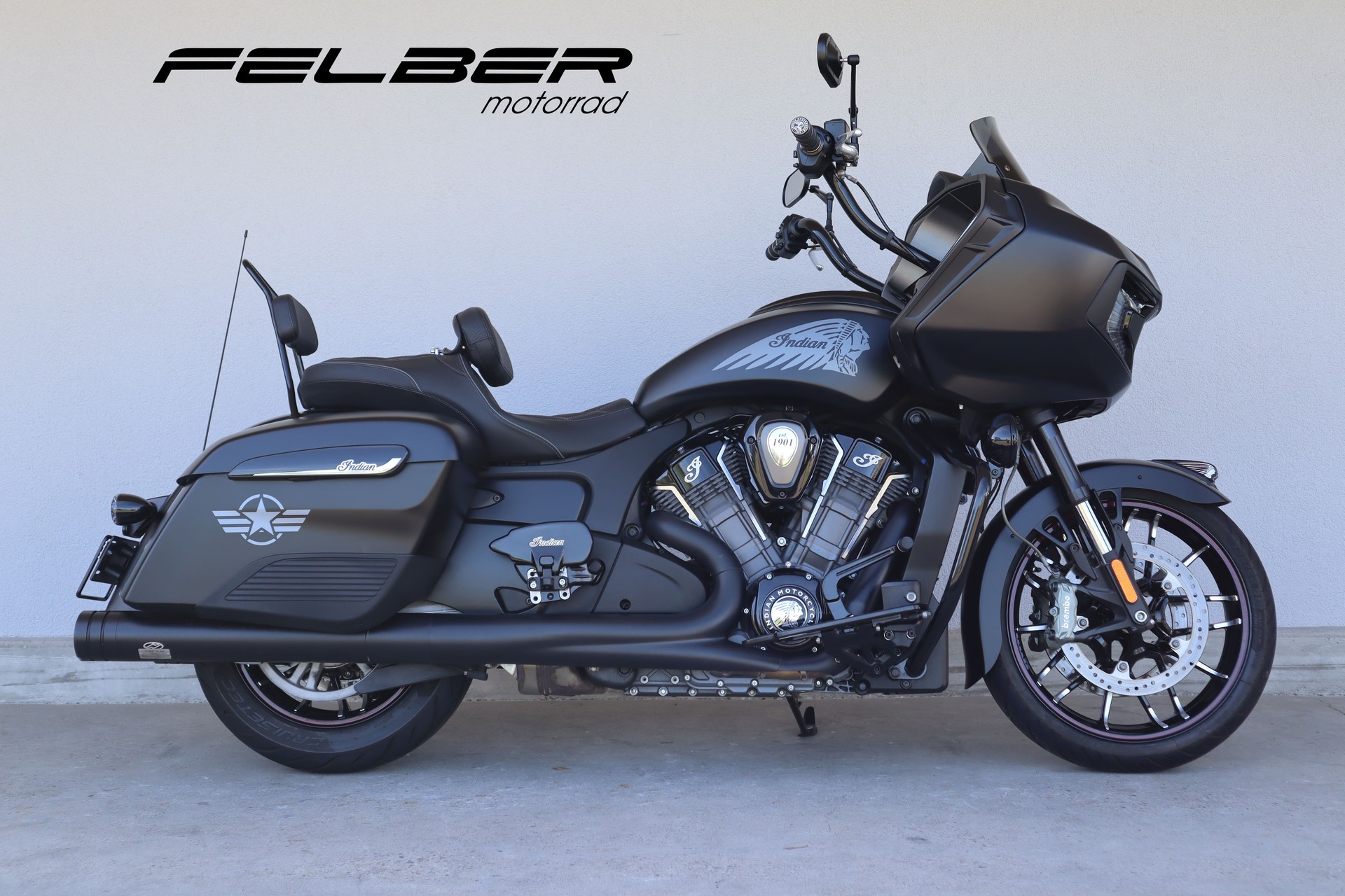 INDIAN Challenger Dark Horse-image-0