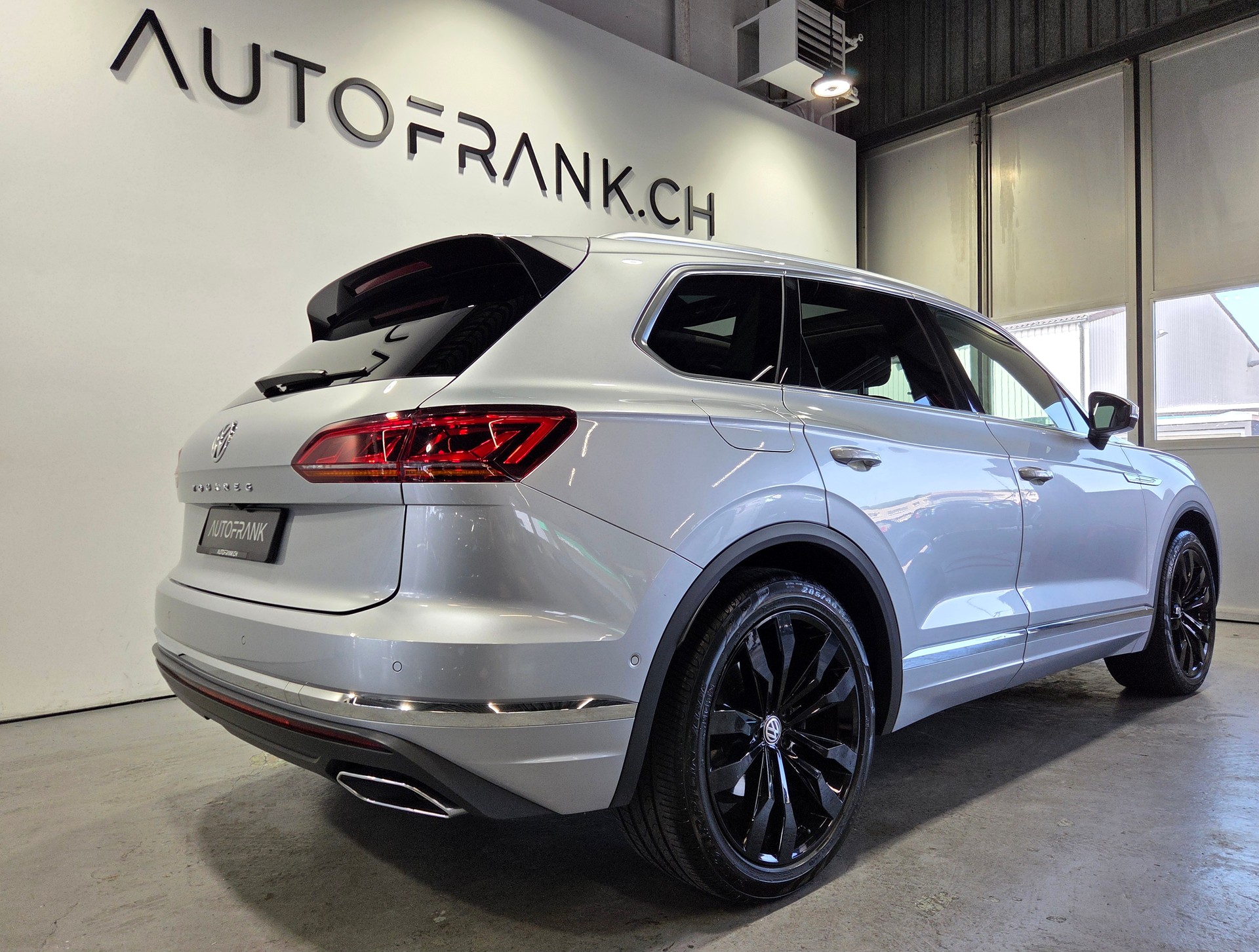 VW Touareg 3.0 V6 TDI 286 Elegance-showroom-element-2