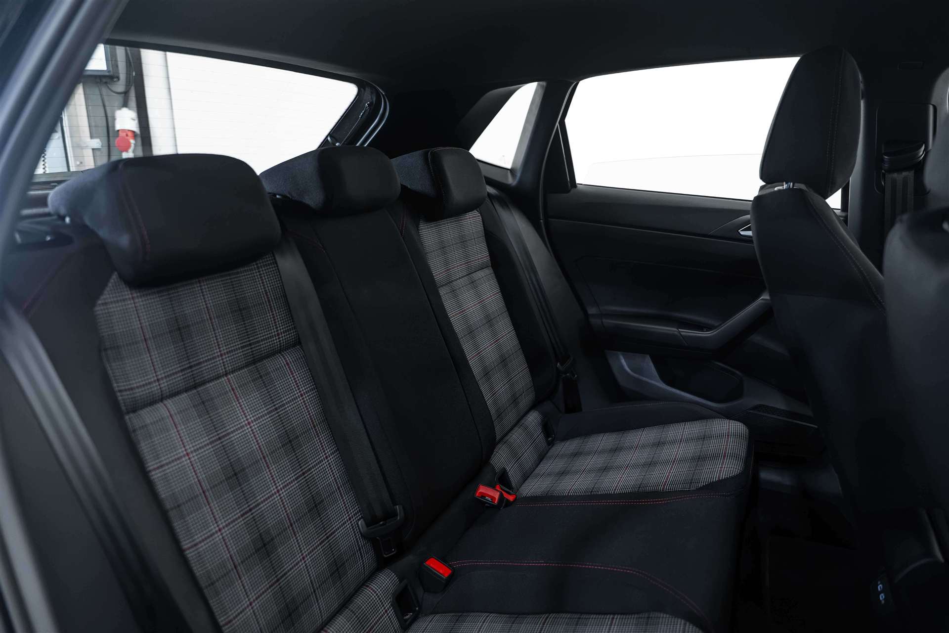 VW Polo 2.0 TSI GTI DSG 207PS-image-13