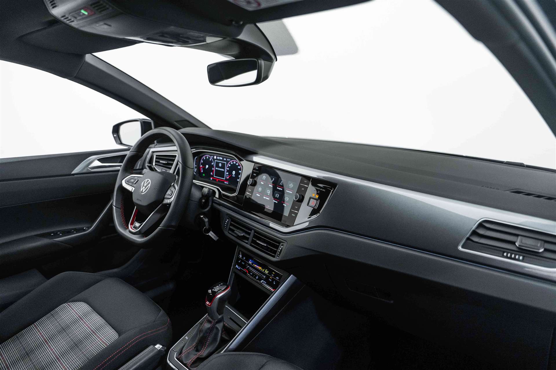 VW Polo 2.0 TSI GTI DSG 207PS-image-10