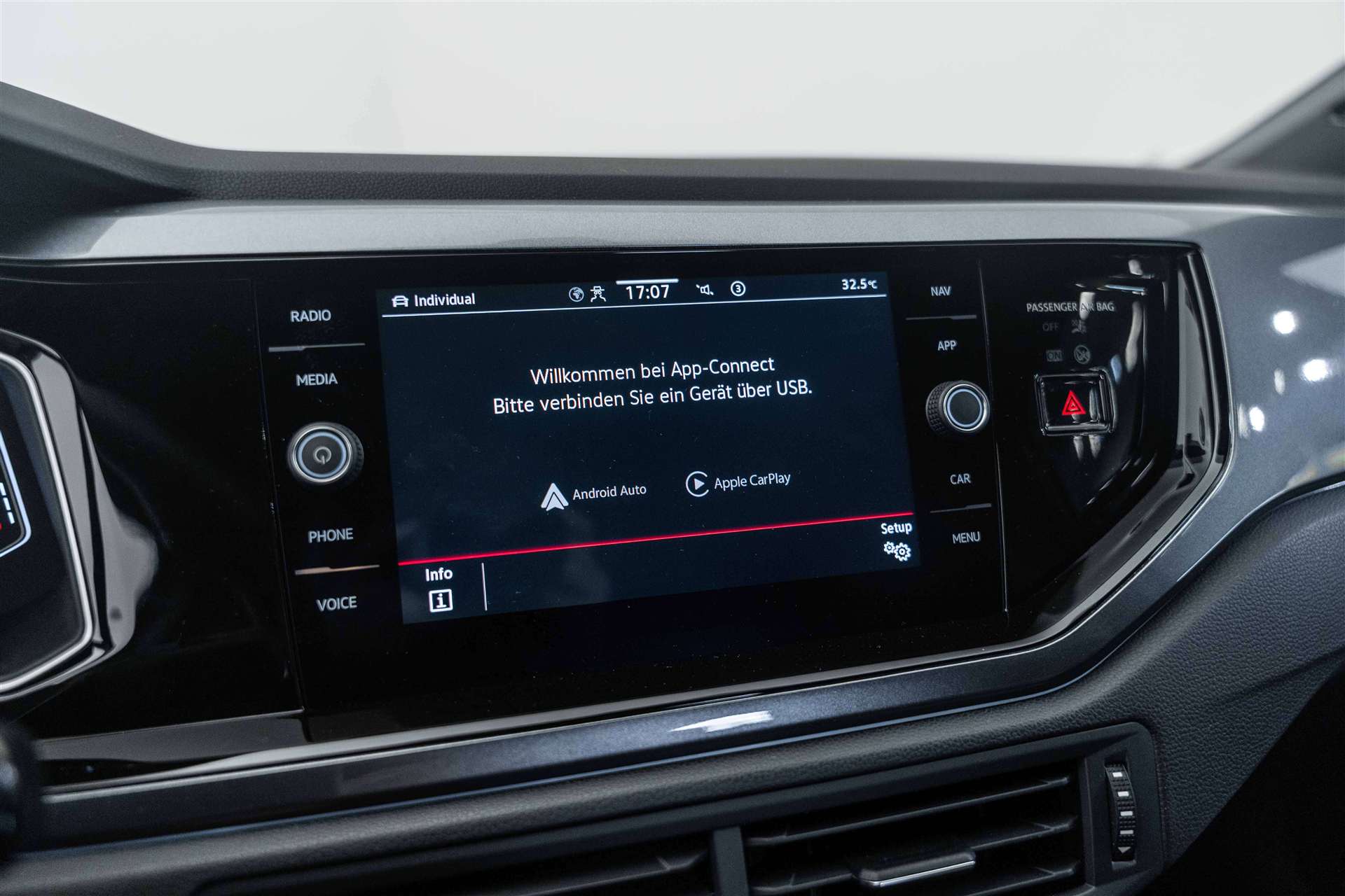VW Polo 2.0 TSI GTI DSG 207PS-image-18