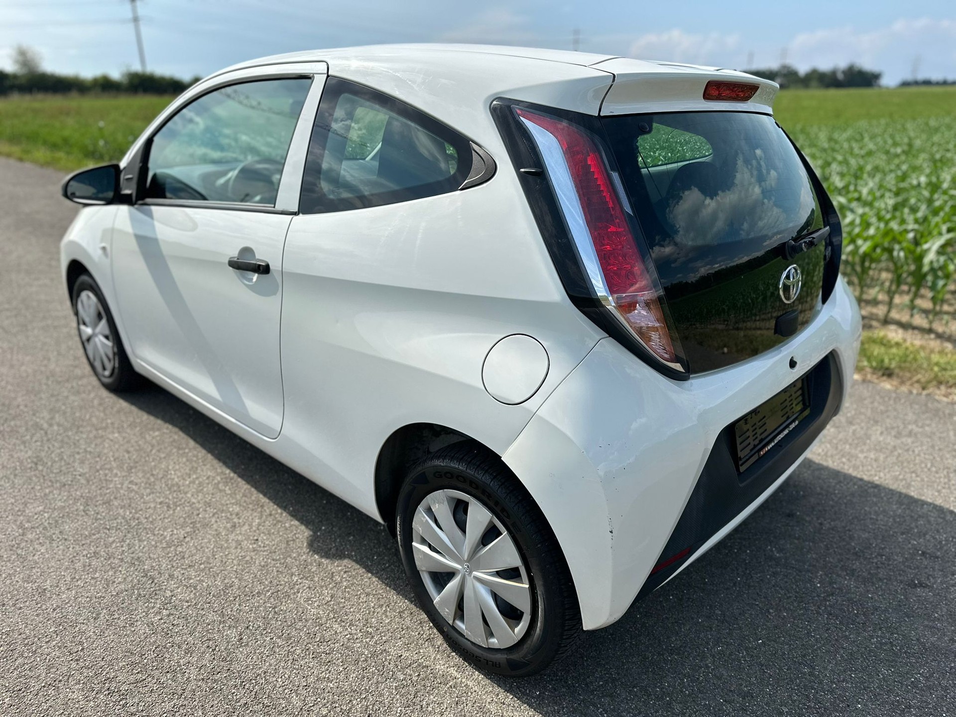 TOYOTA Aygo 1.0 VVT-i x-clusiv MultiMode-image-7