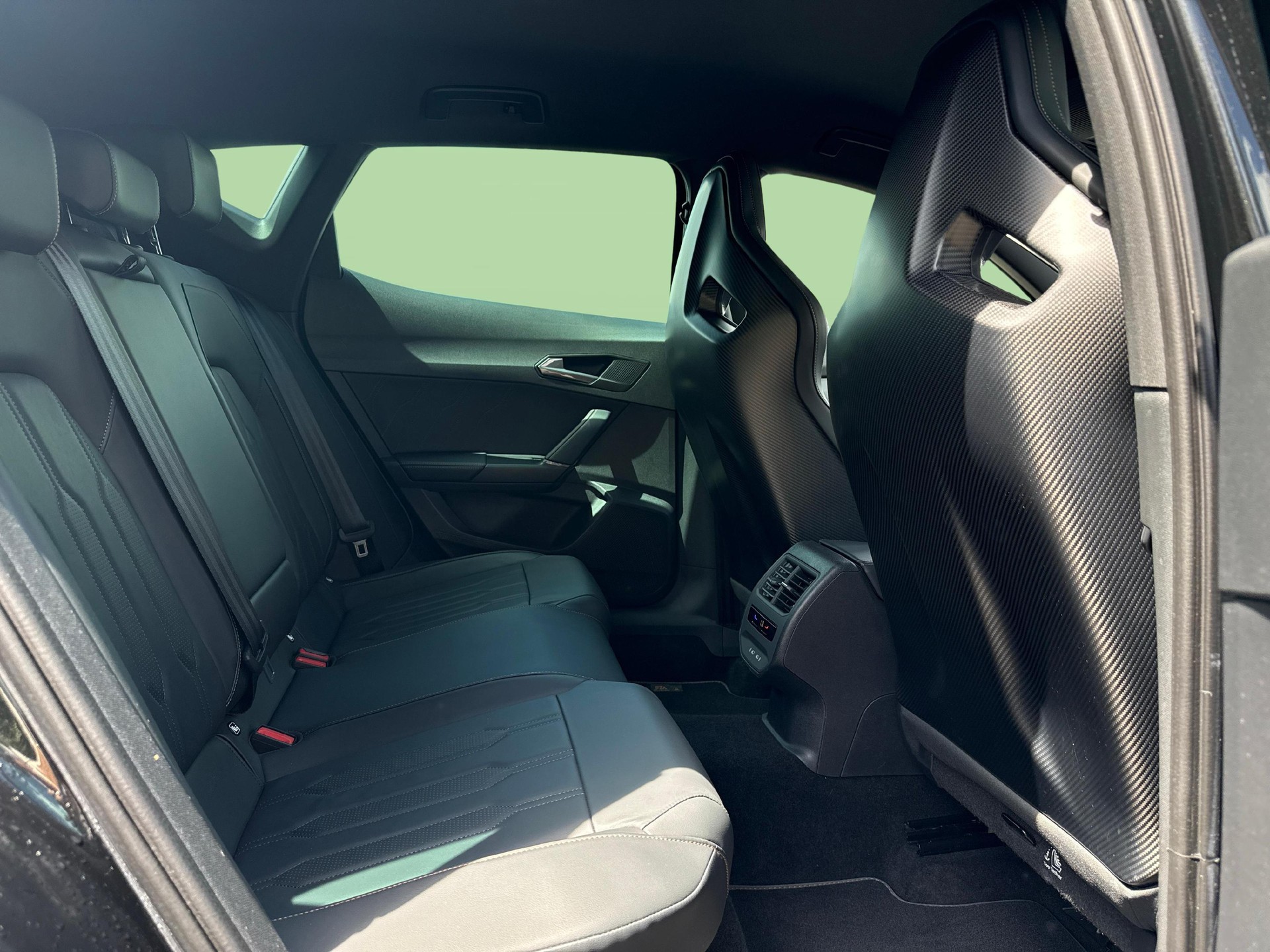 CUPRA Formentor 2.5 TSI VZ5 4Drive DSG-image-18