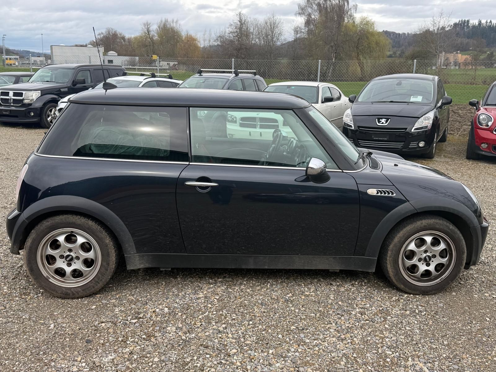 MINI One-image-8