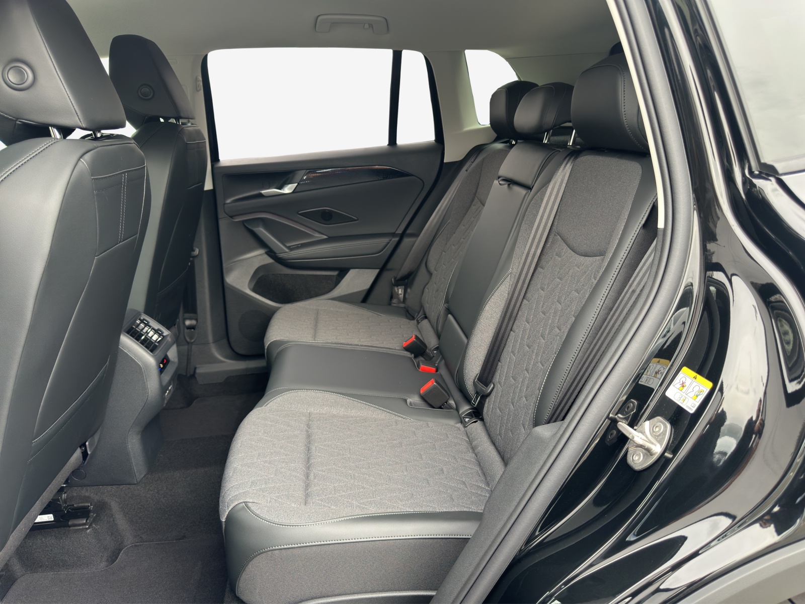 VW Tiguan 2.0 TSI DSG Life 4Motion-image-10