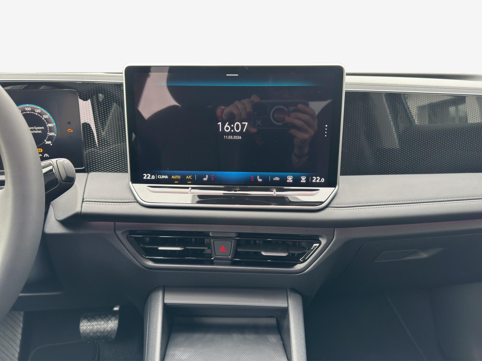 VW Tiguan 2.0 TSI DSG Life 4Motion-image-9