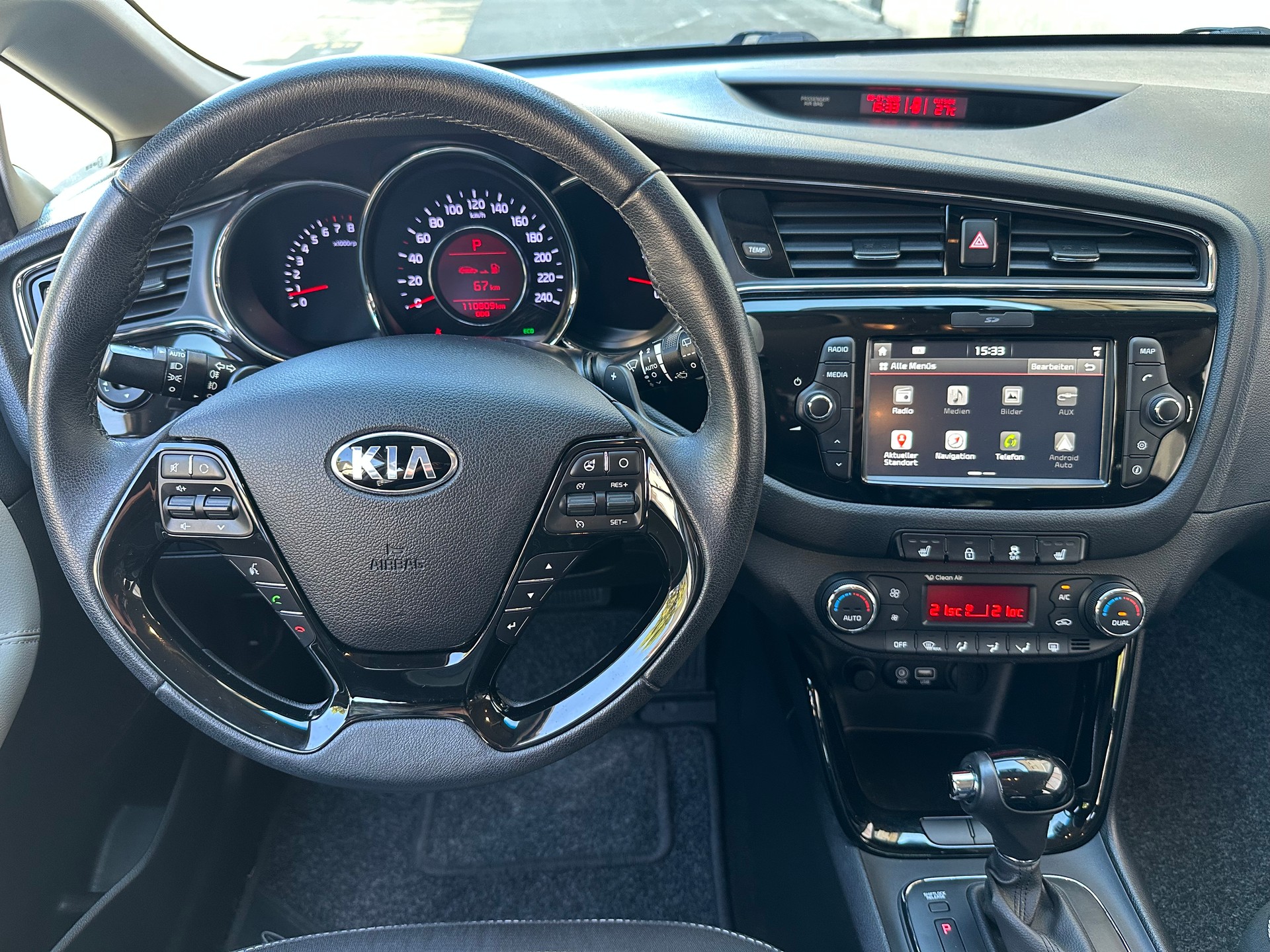 KIA Cee'd Sportswagon 1.6 GDi Swiss Champion DCT-image-9