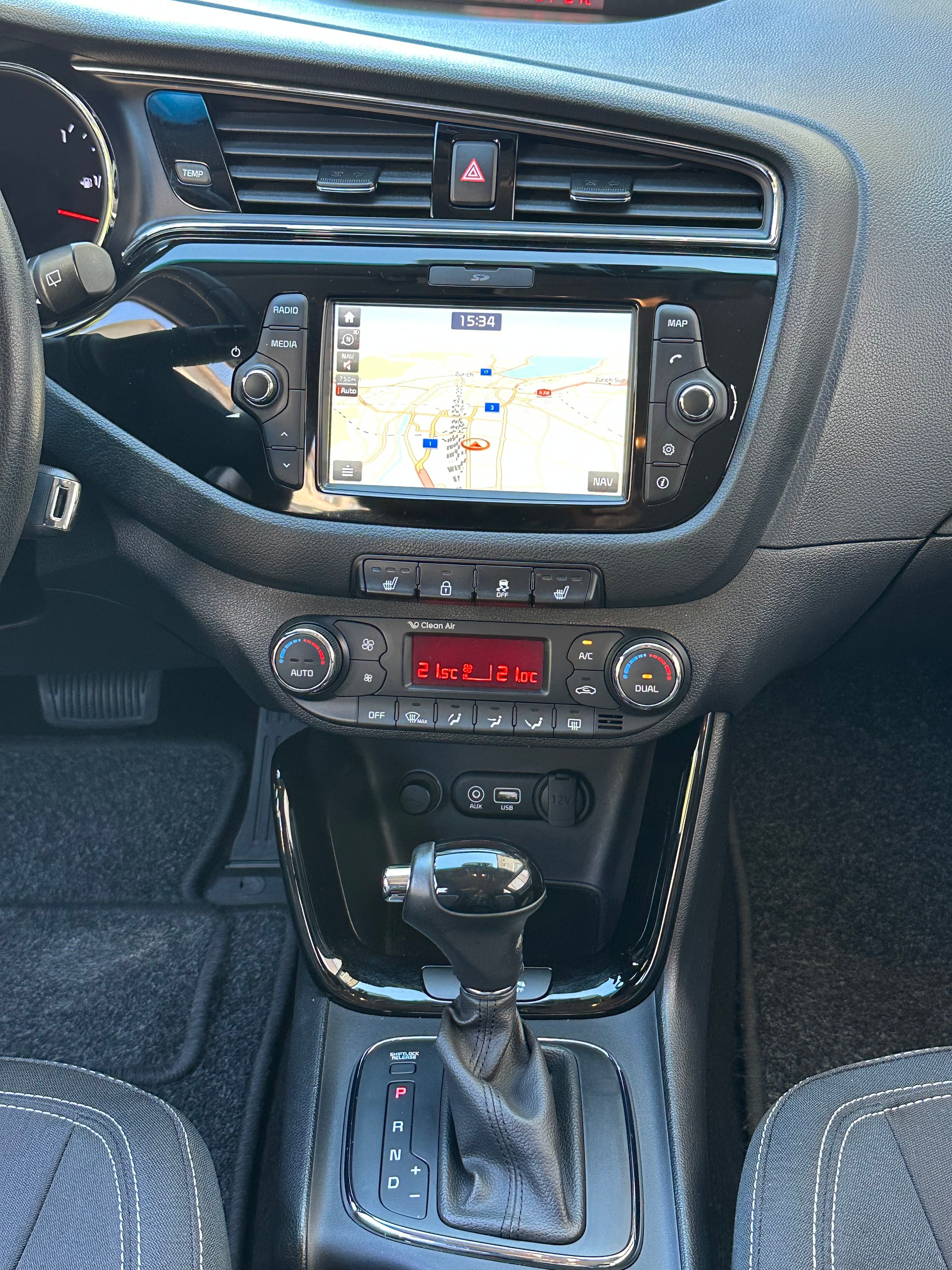 KIA Cee'd Sportswagon 1.6 GDi Swiss Champion DCT-image-17