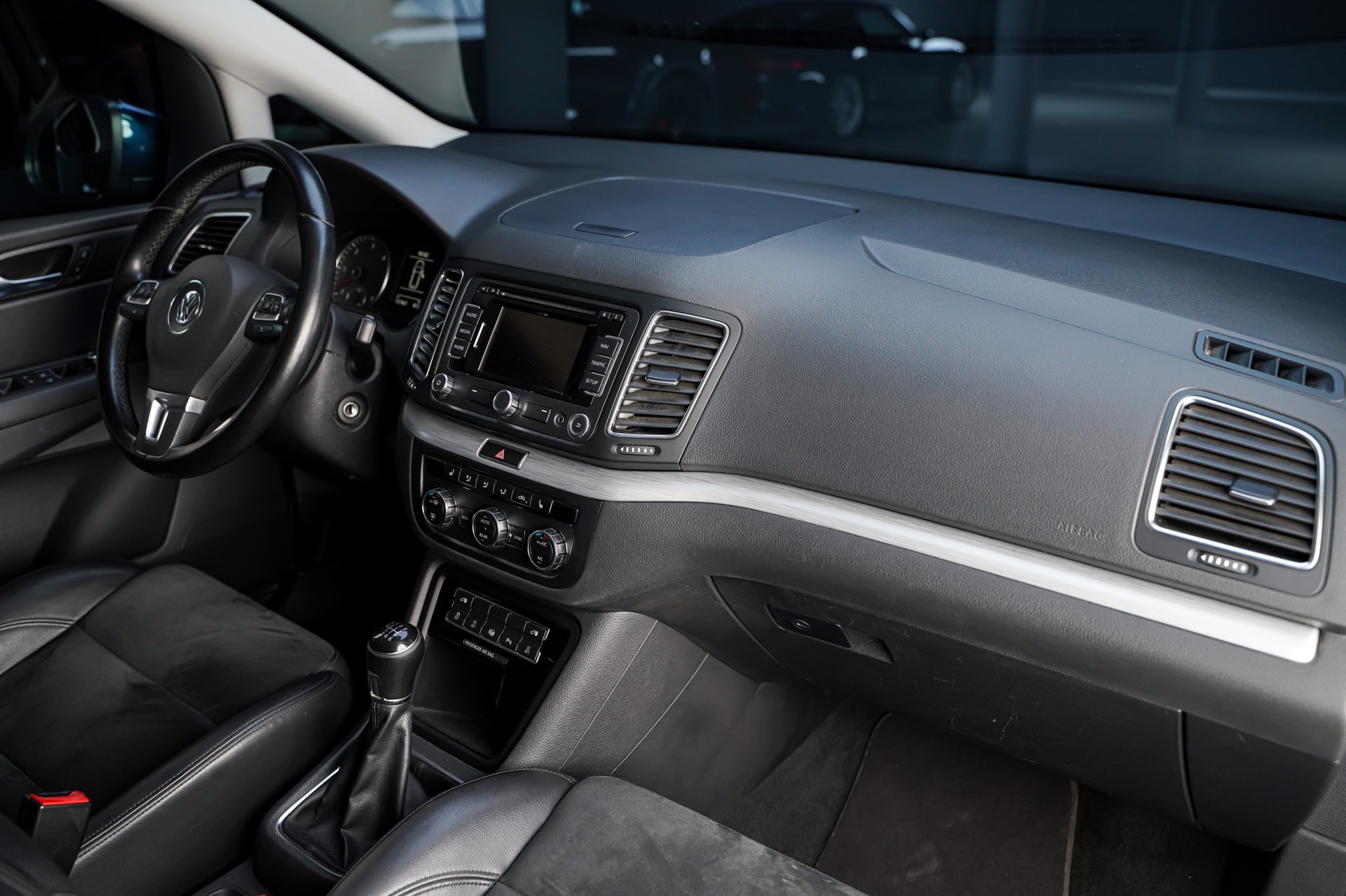 VW Sharan 2.0 TDI 7-Plätzer BlueMotion Technology Highline-image-16