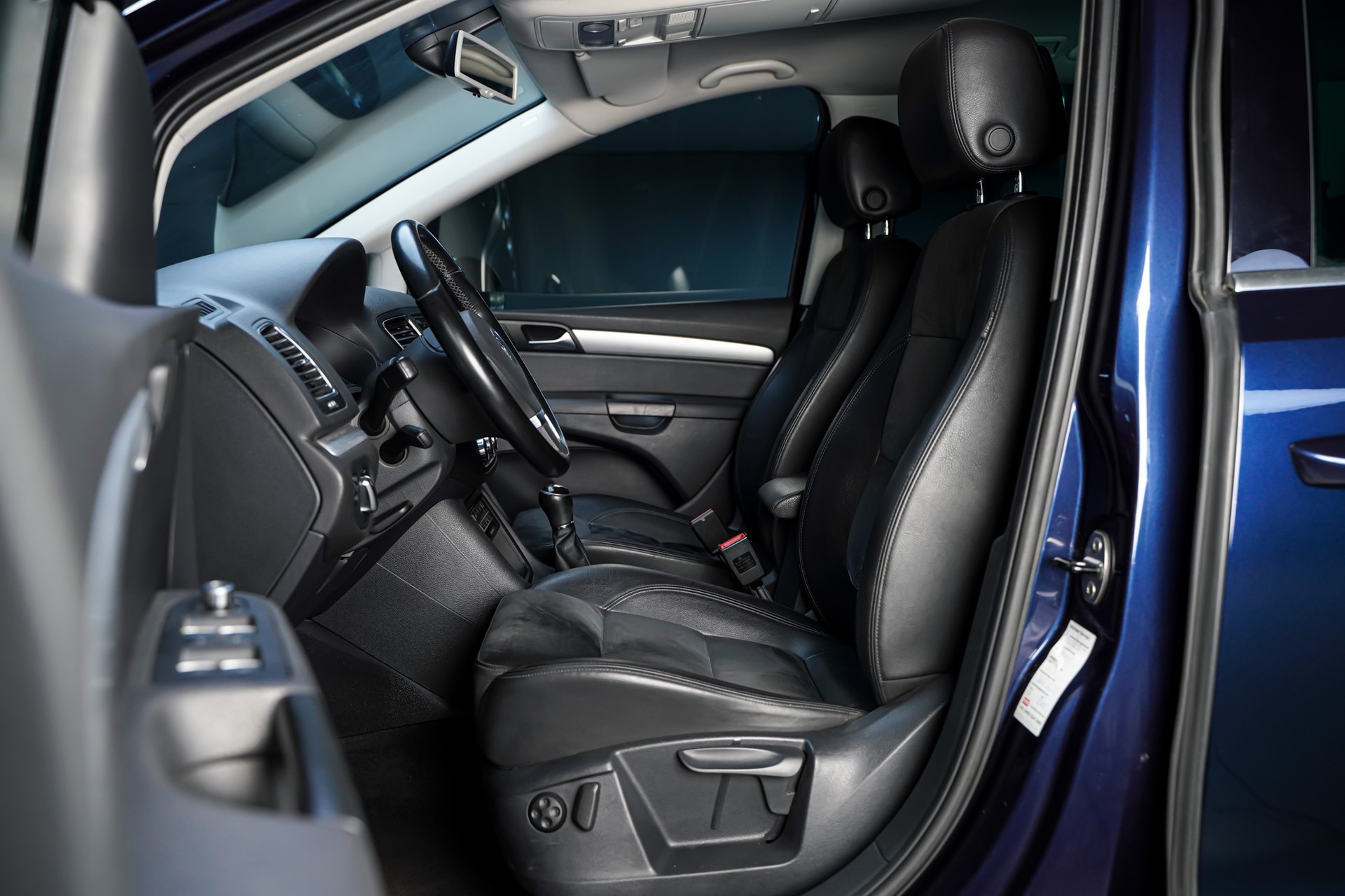 VW Sharan 2.0 TDI 7-Plätzer BlueMotion Technology Highline-image-10