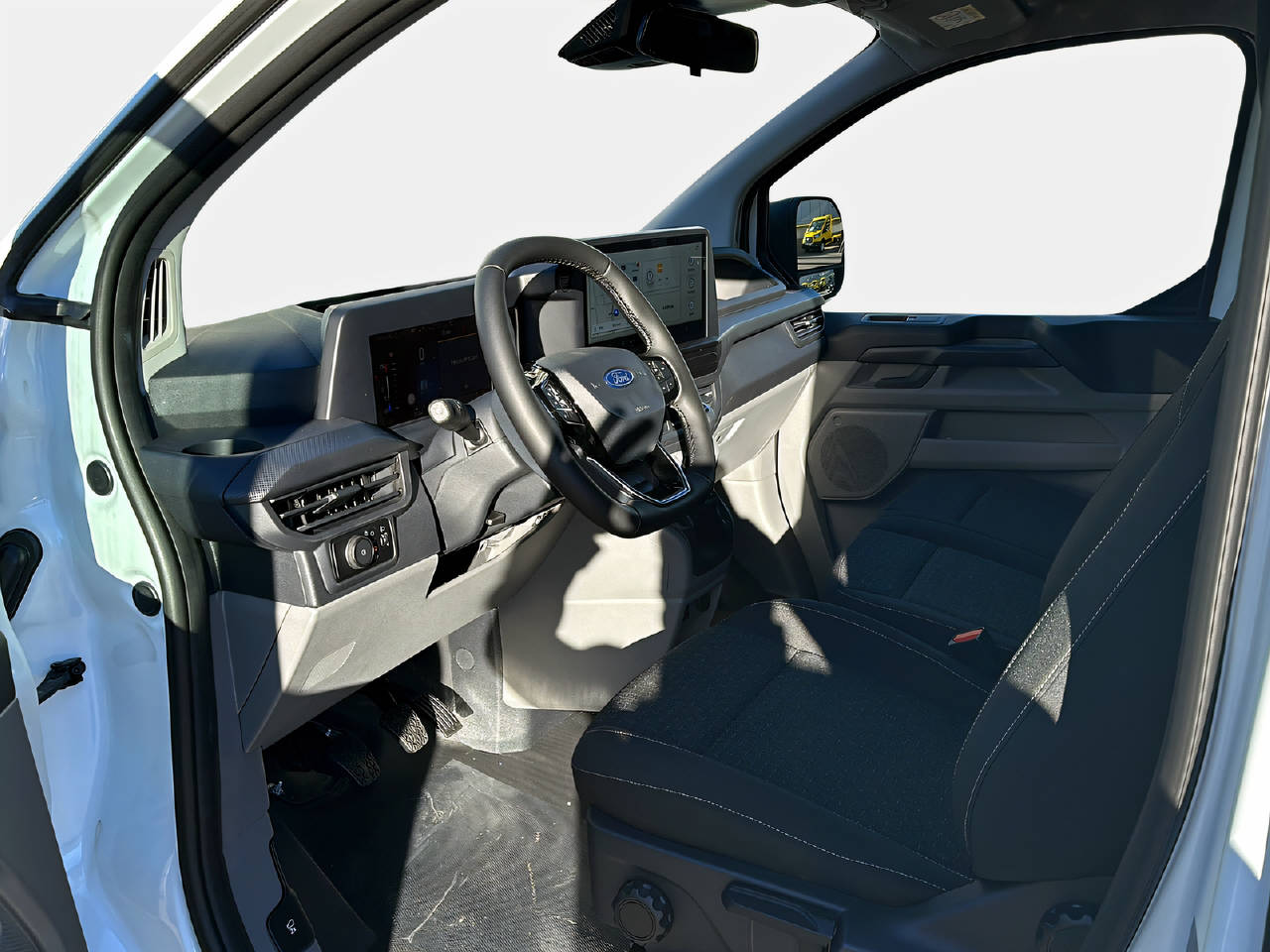 FORD Transit Custom Van 300 L1 2.0 EcoBlue 136 Trend-image-9