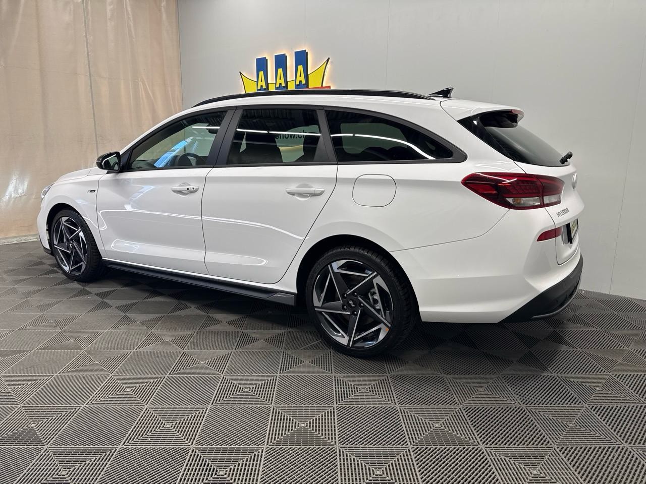 HYUNDAI i30 Wagon 1.5 T-GDi N Line 48V MH DCT-showroom-element-1
