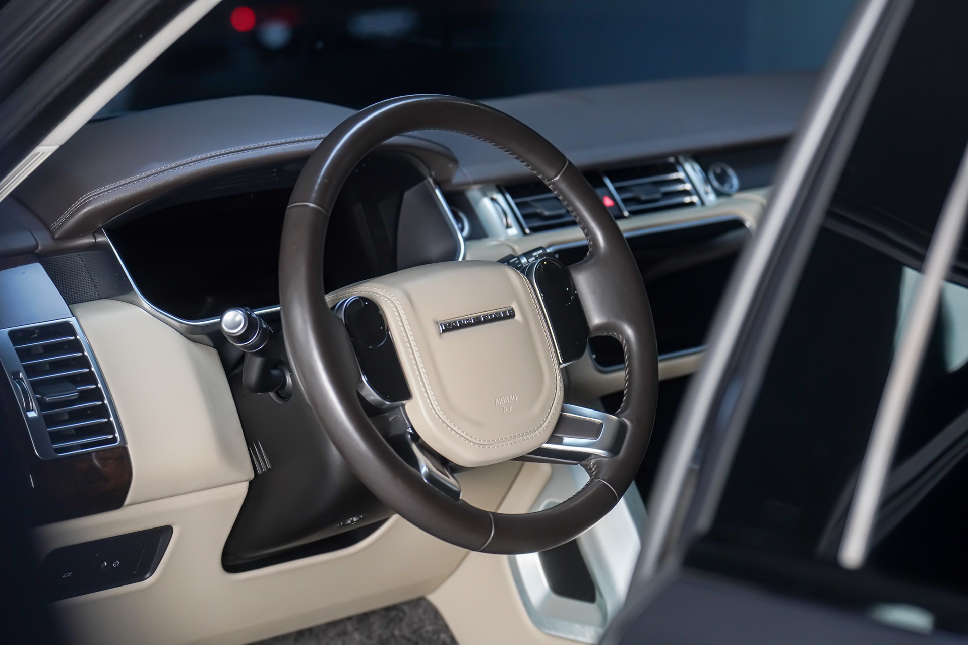 LAND ROVER Range Rover 3.0 SDV6 Vogue Automatic-image-9