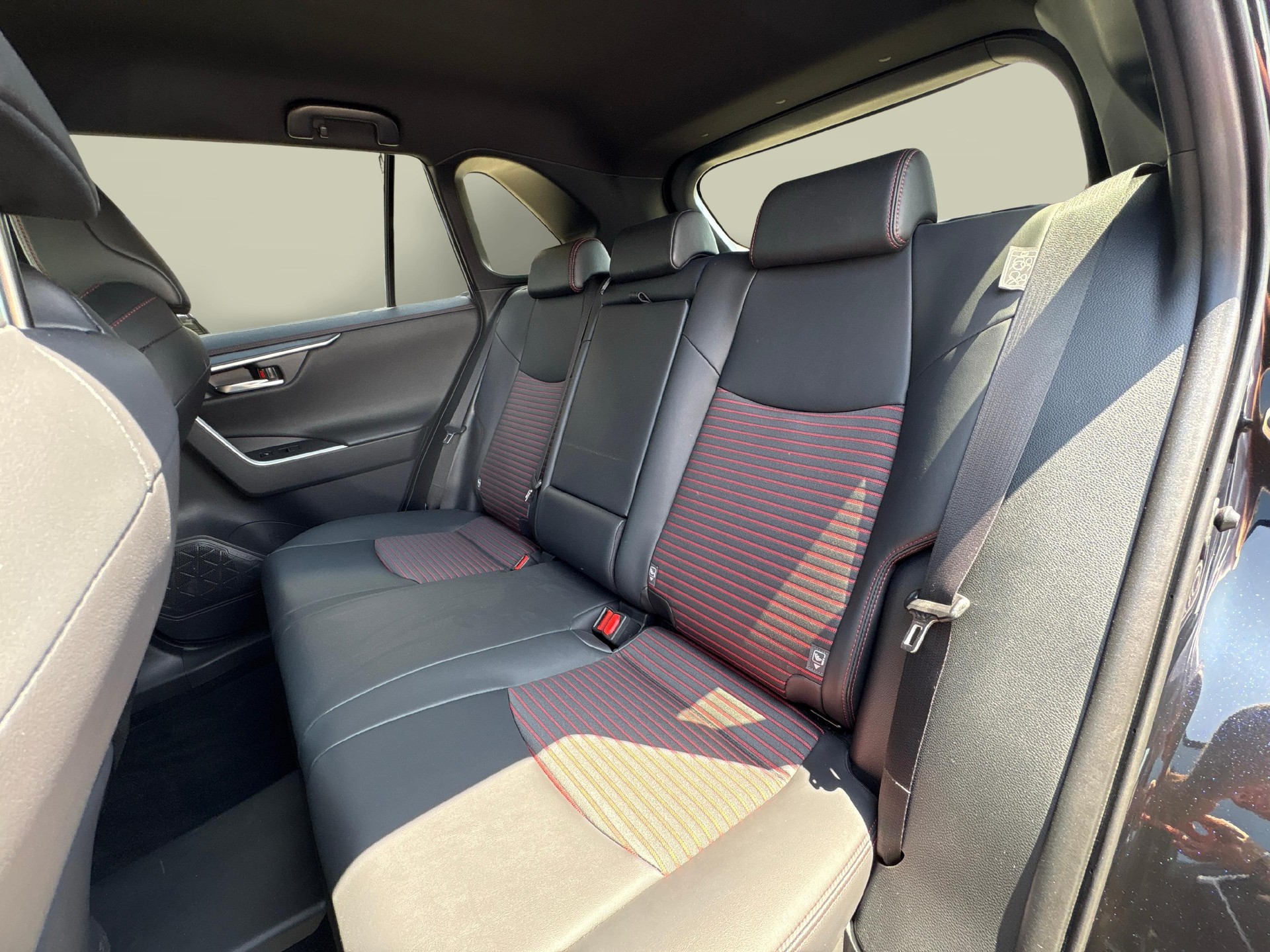 SUZUKI Across 2.5 PHEV Compact Top 4x4-image-11
