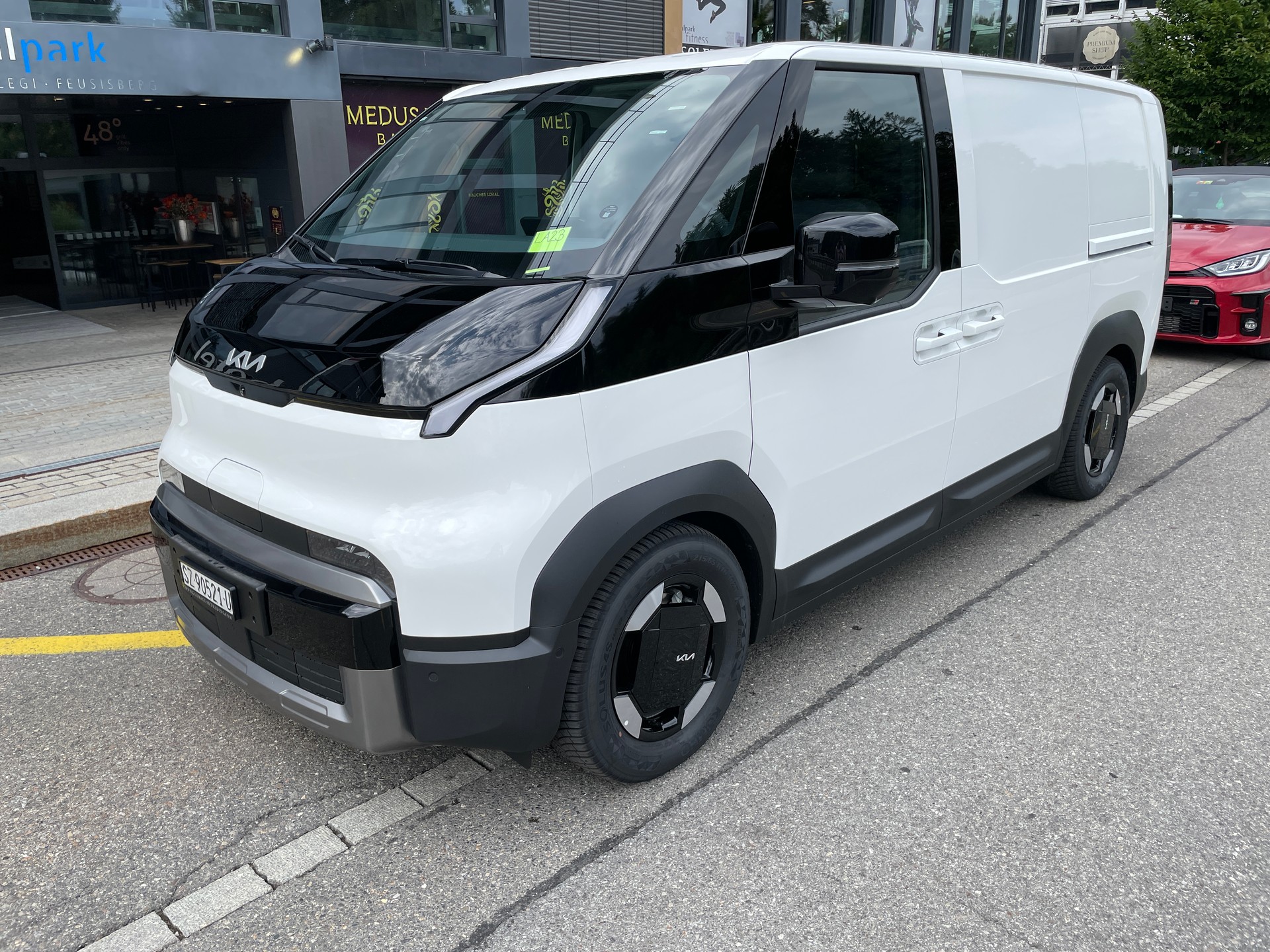 KIA PV5 Cargo 71.2 kWh Elite, 2-Türen