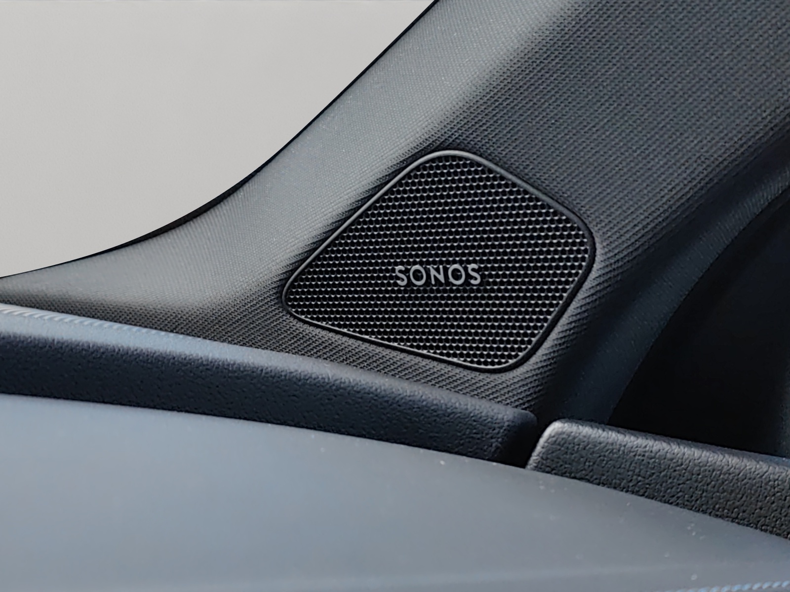 AUDI S3 Sportback TFSI quattro S-tronic-image-13