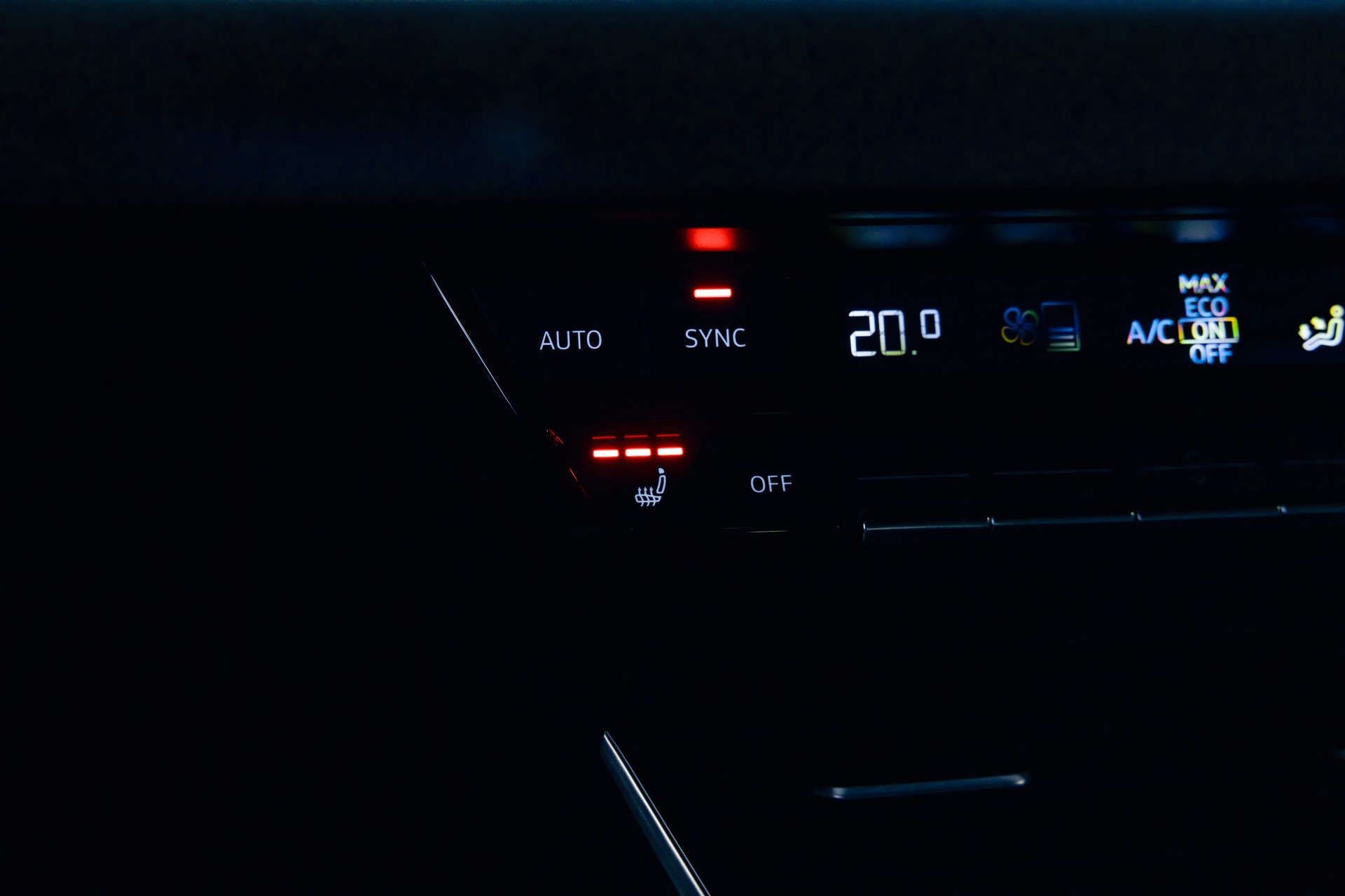 AUDI e-tron GT quattro-image-28