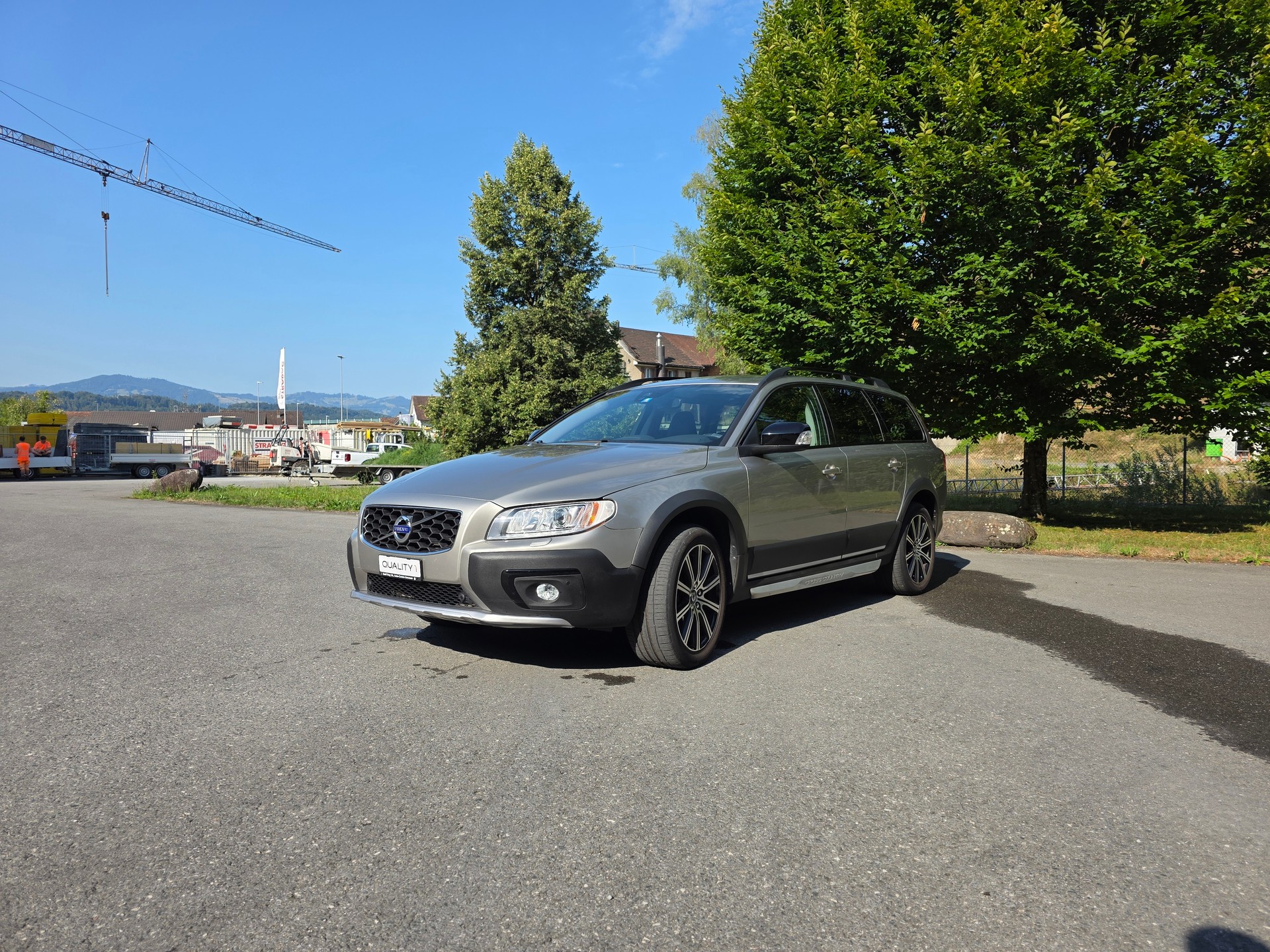 VOLVO XC70 D4 AWD Momentum Geartronic-image-4
