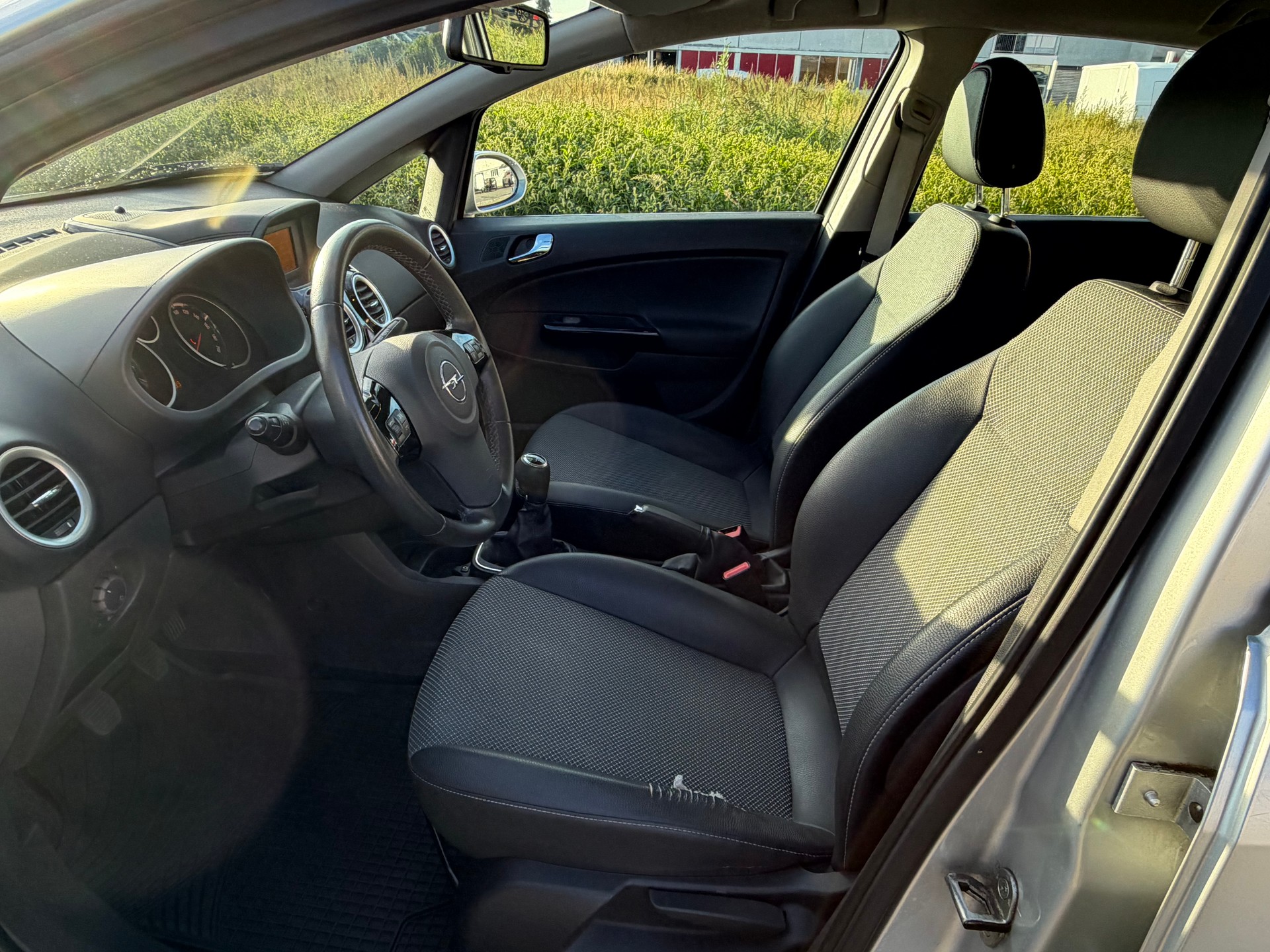 OPEL Corsa 1.2 TP Enjoy-image-6