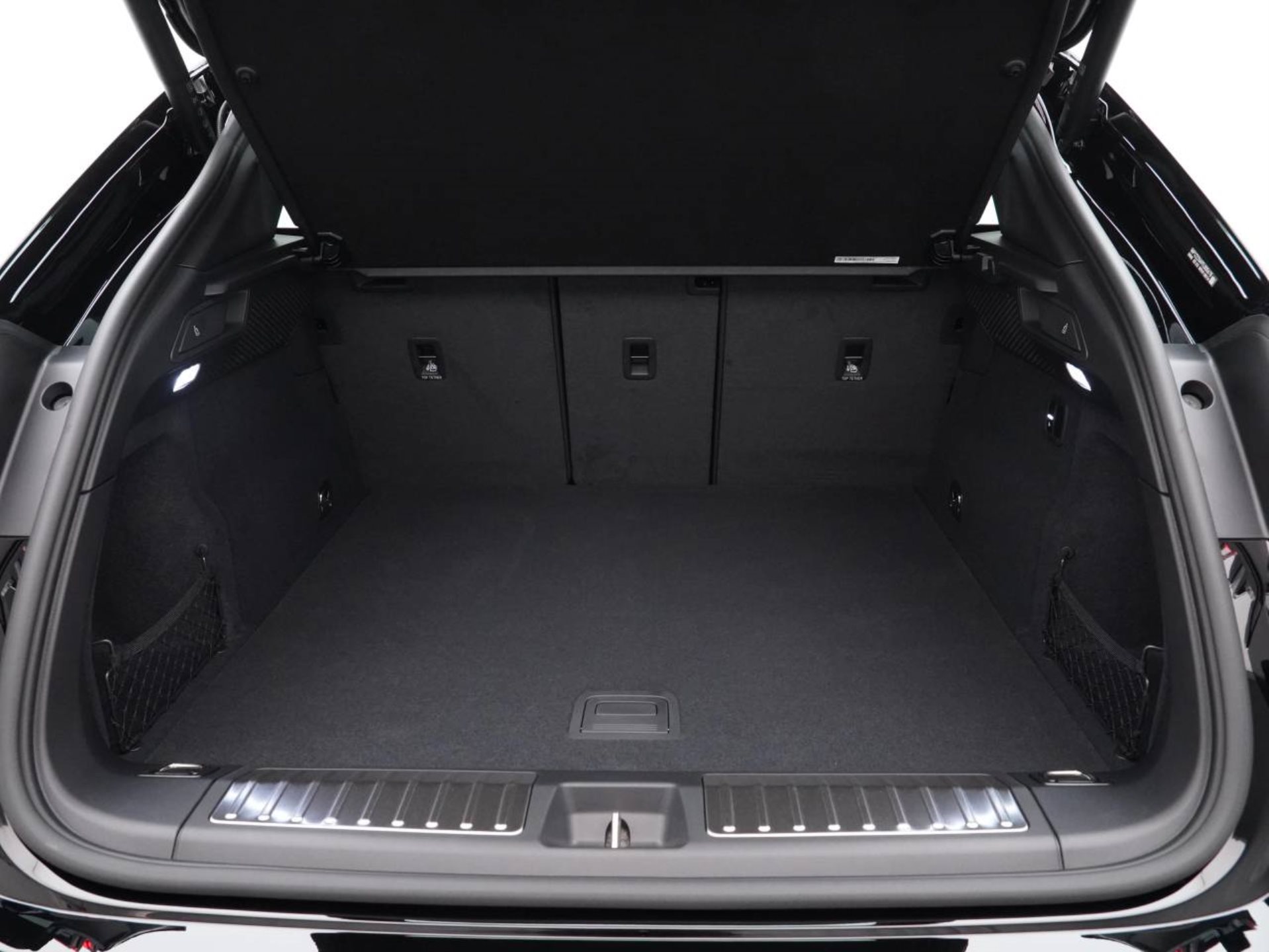 PORSCHE Macan 4-image-30
