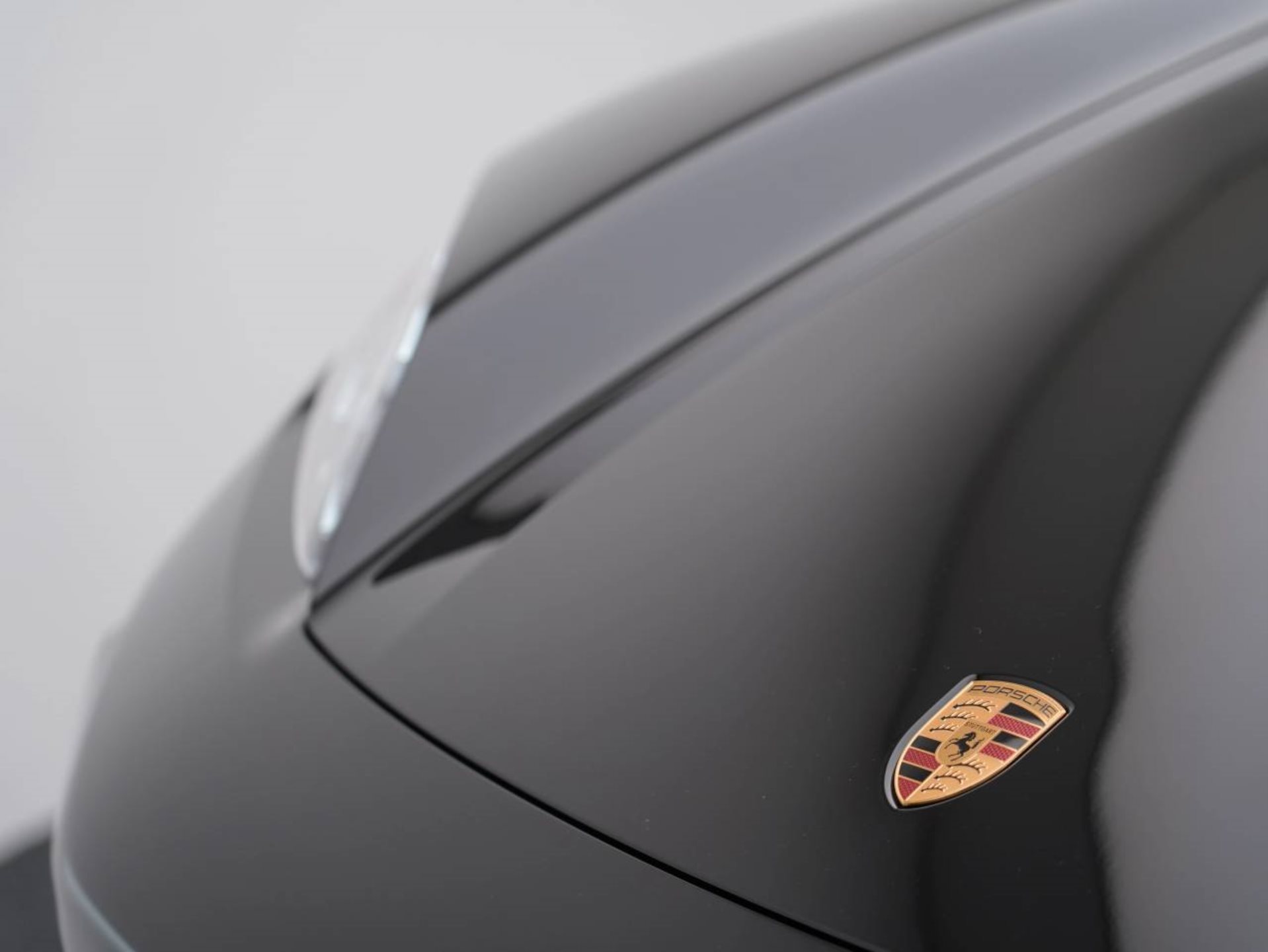 PORSCHE Macan 4-image-11