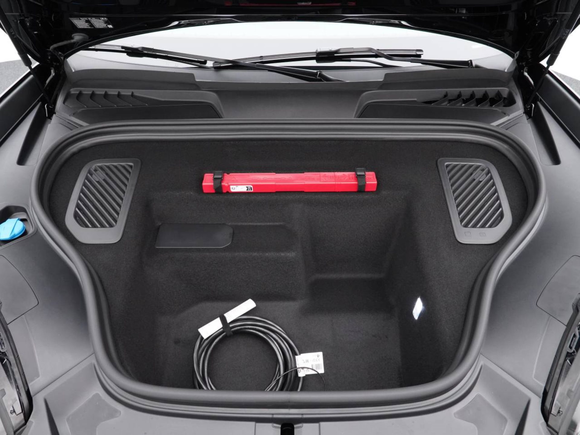 PORSCHE Macan 4-image-29
