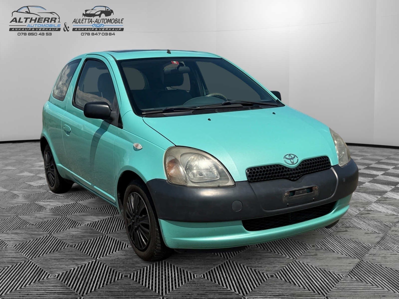 TOYOTA 1.0-showroom-element-1