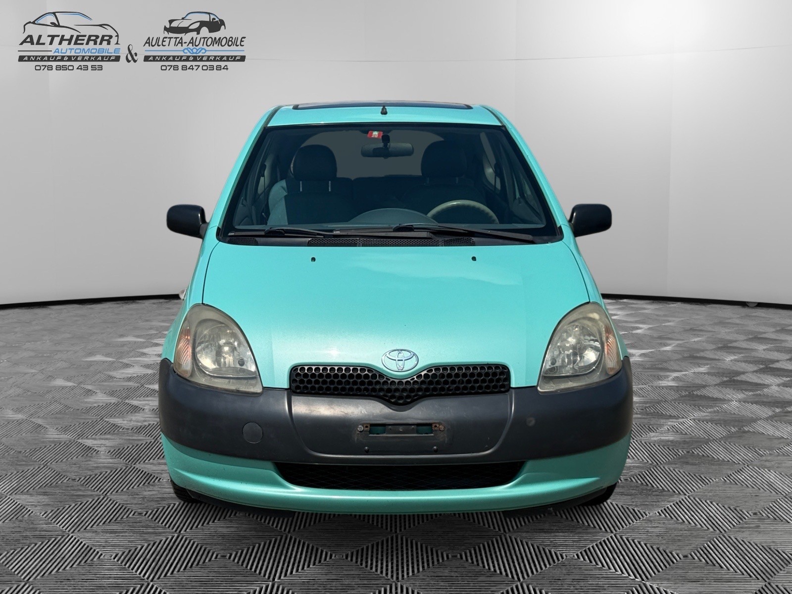 TOYOTA 1.0-showroom-element-2