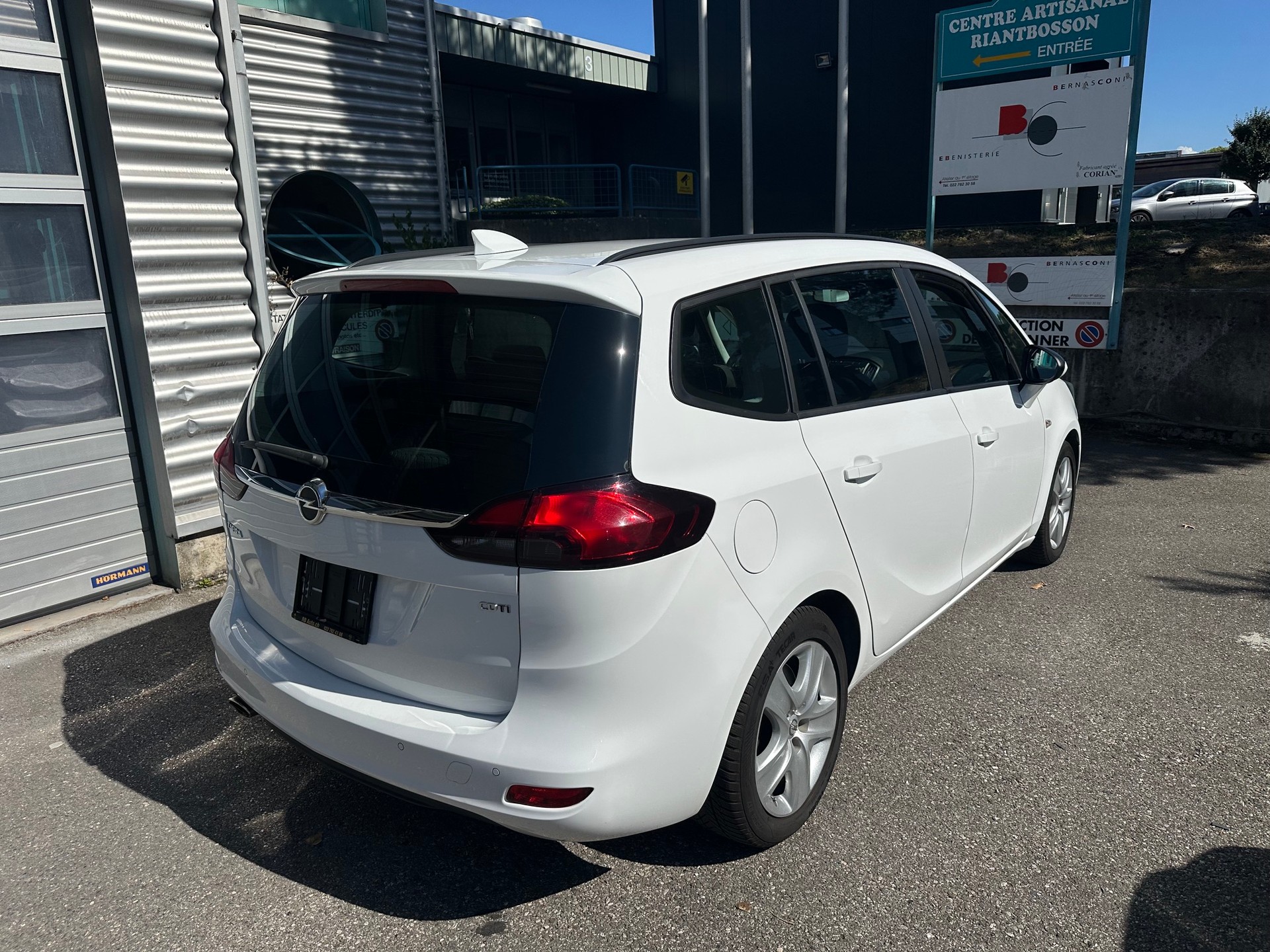 OPEL Zafira 2.0 CDTi Enjoy Automatic-image-4