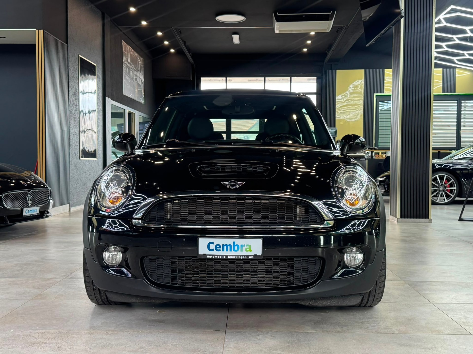 MINI R56 1.6i John Cooper Works-showroom-element-1