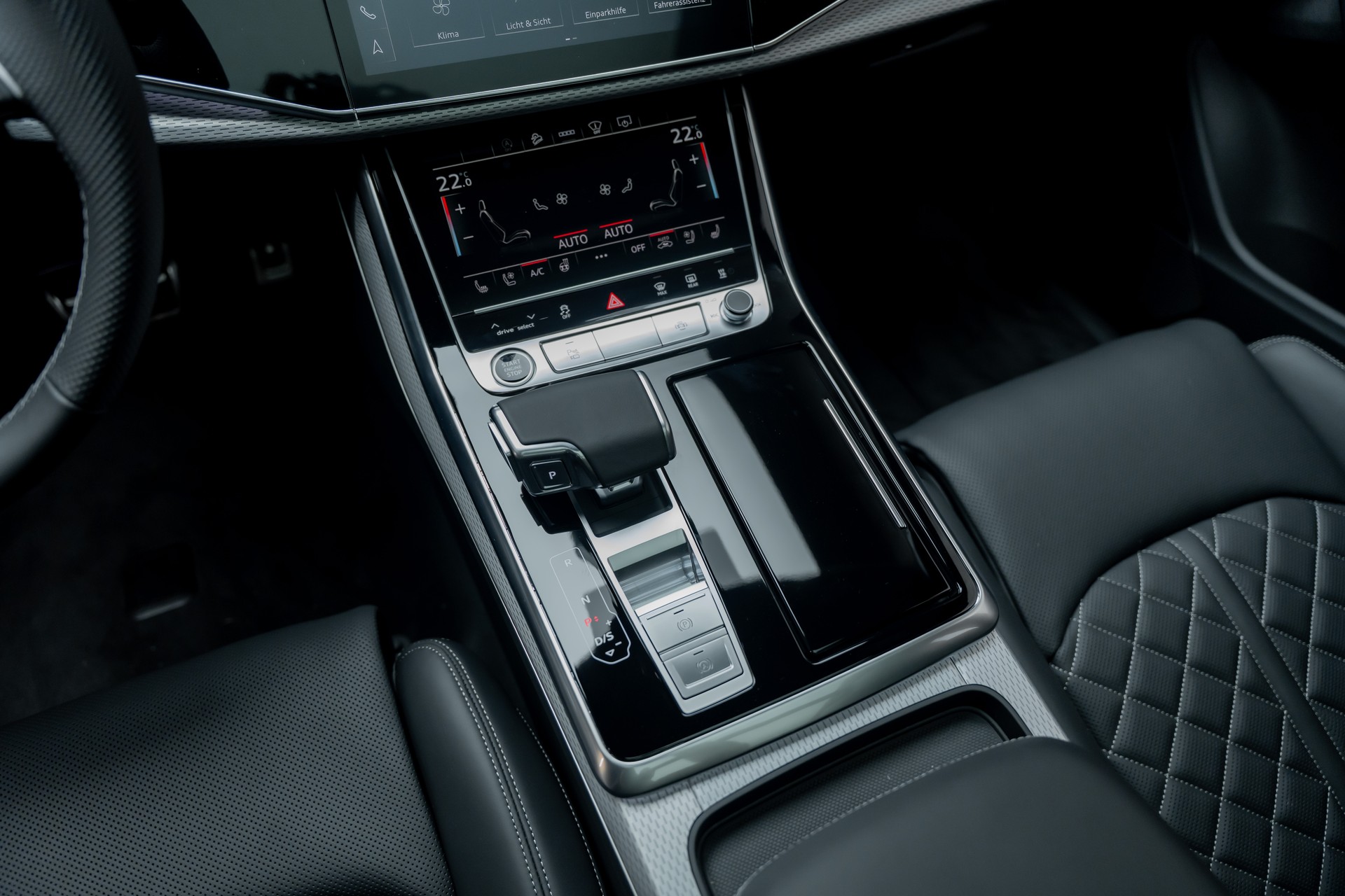 AUDI Q7 SUV TDI quattro 210 kW S Line tiptronic-image-12