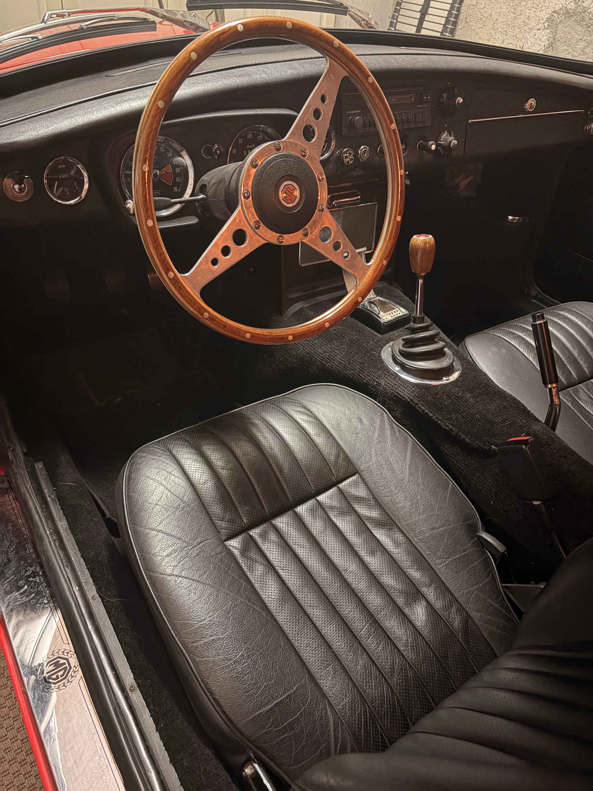 MG GT-image-5