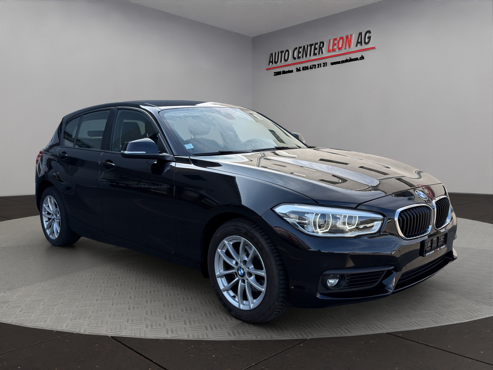 BMW 118i Sport Line Steptronic-image-7