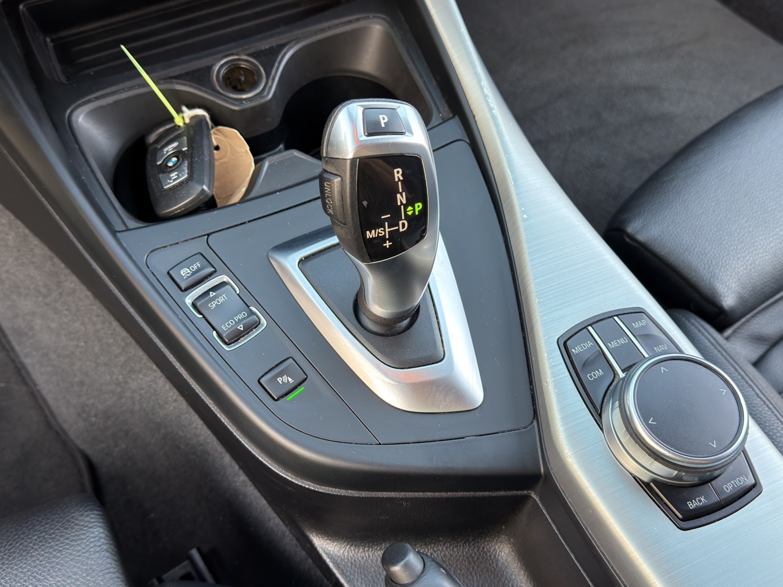BMW 118i Sport Line Steptronic-image-13